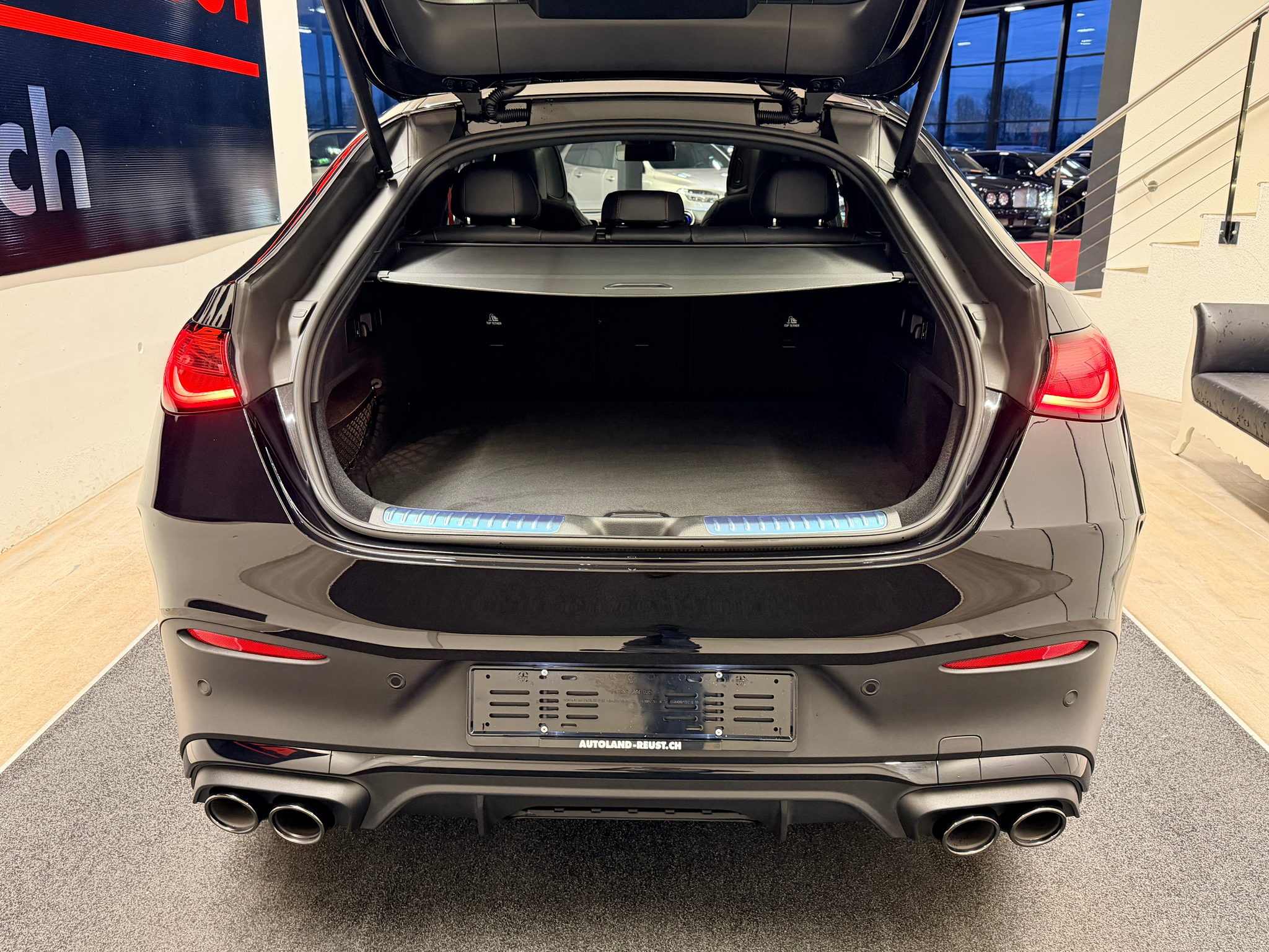 listing desktop thumbnail image 9