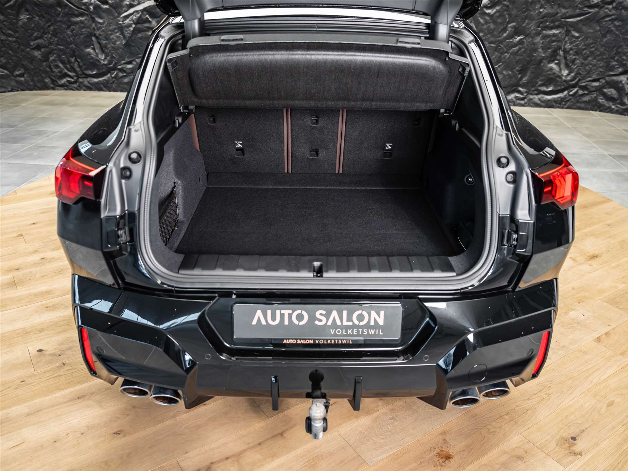 listing desktop thumbnail image 55