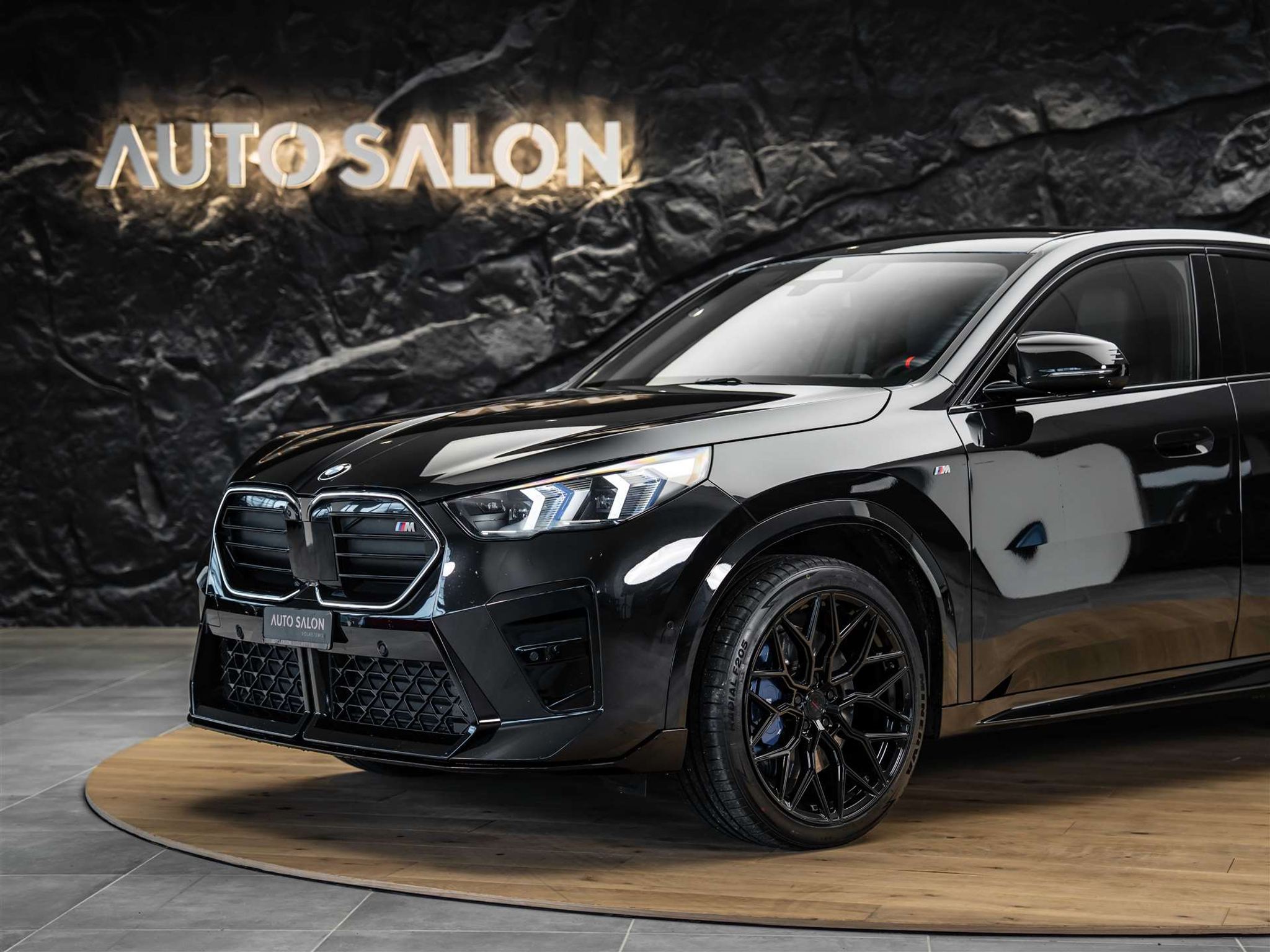 listing desktop thumbnail image 15