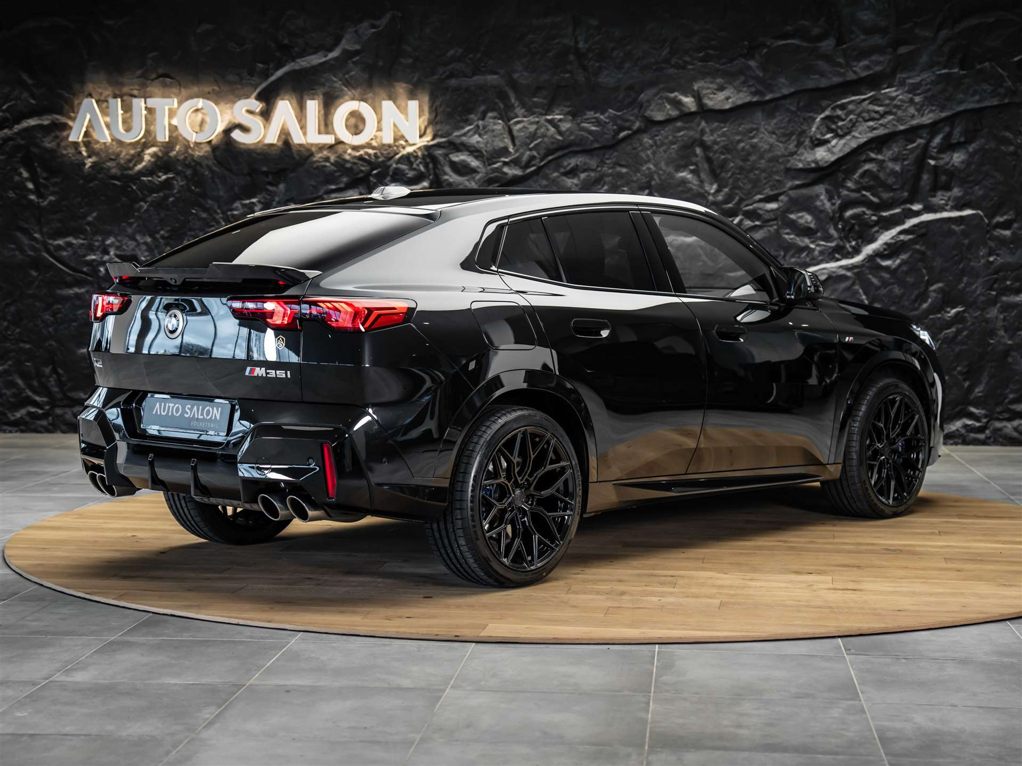 listing desktop thumbnail image 5