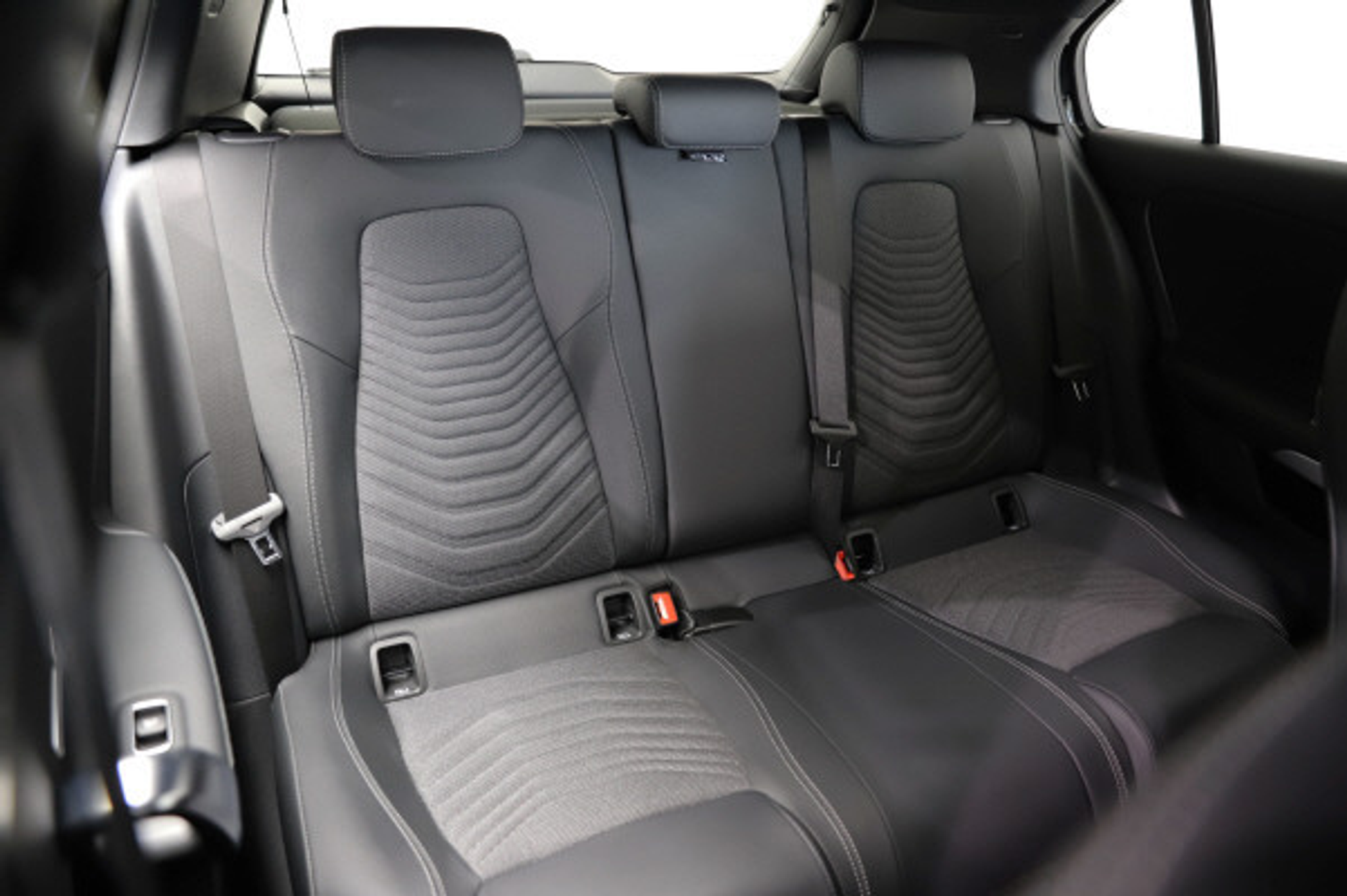 listing desktop thumbnail image 10