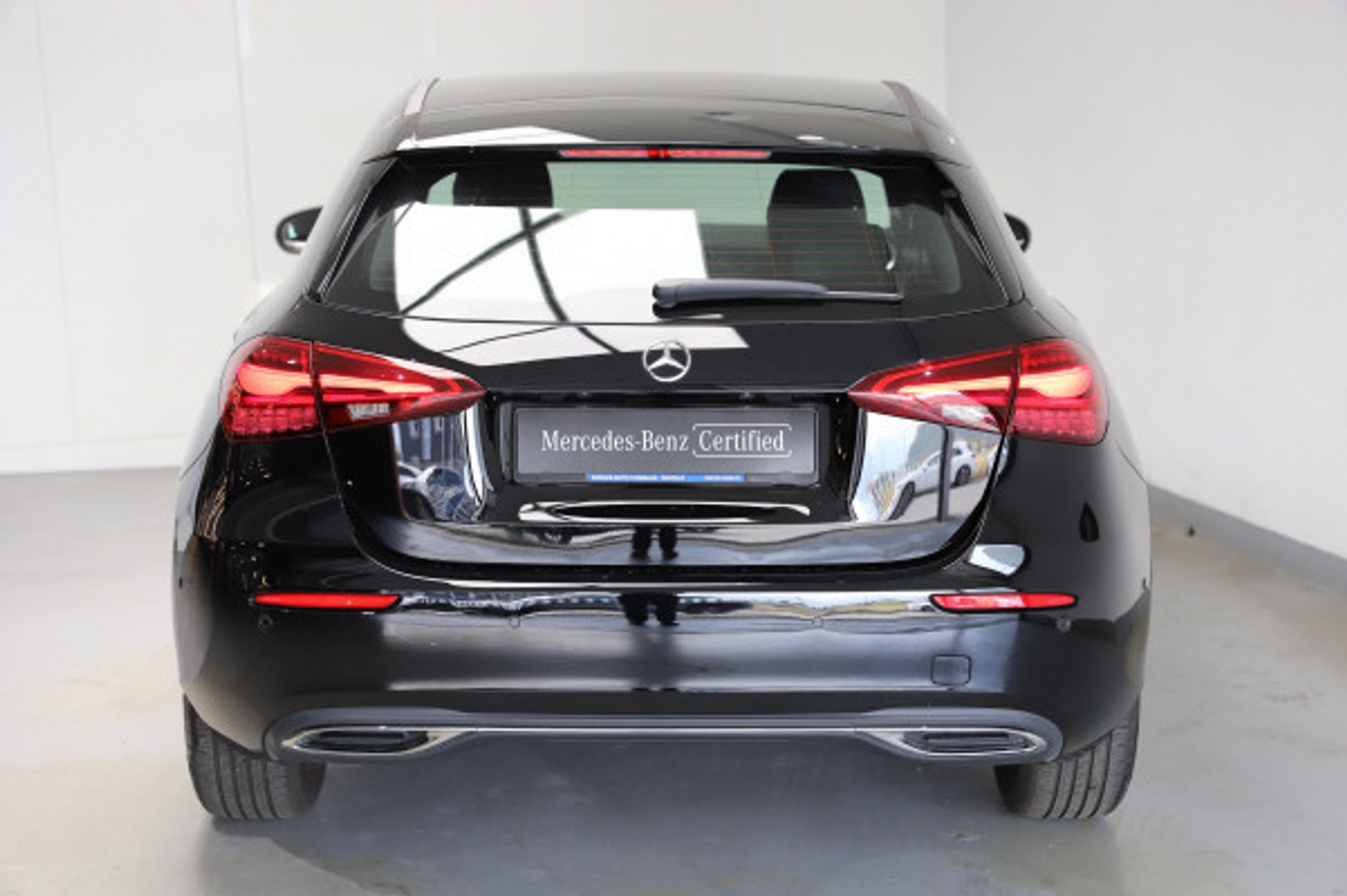 listing desktop thumbnail image 5