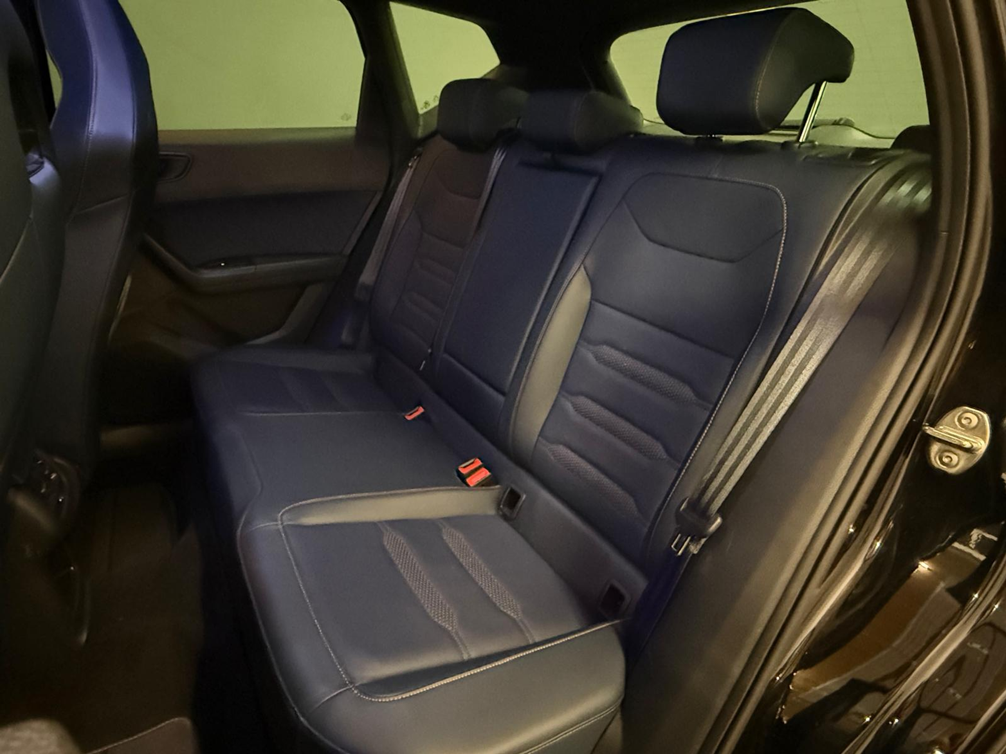 listing desktop thumbnail image 11