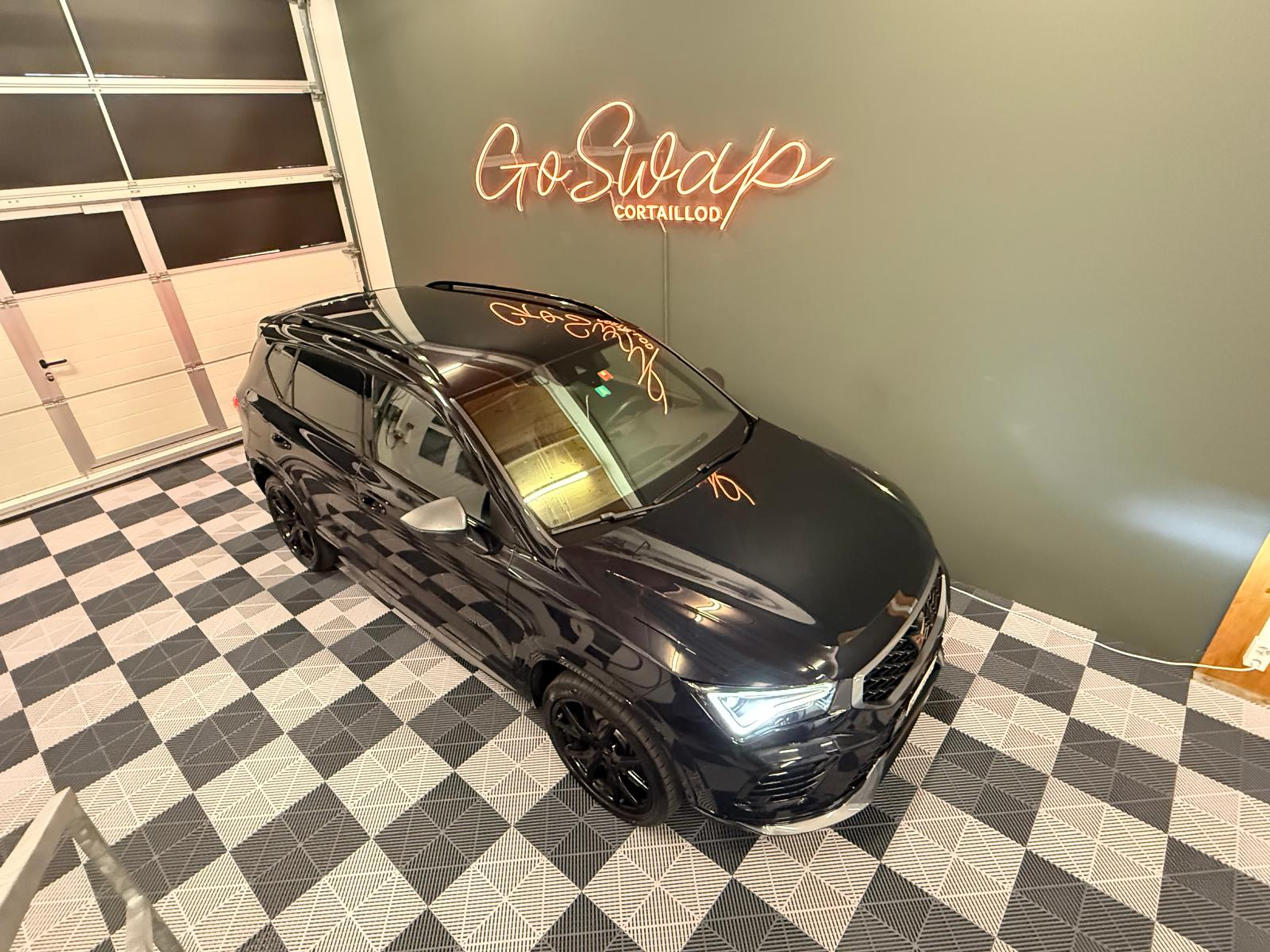 listing desktop thumbnail image 6