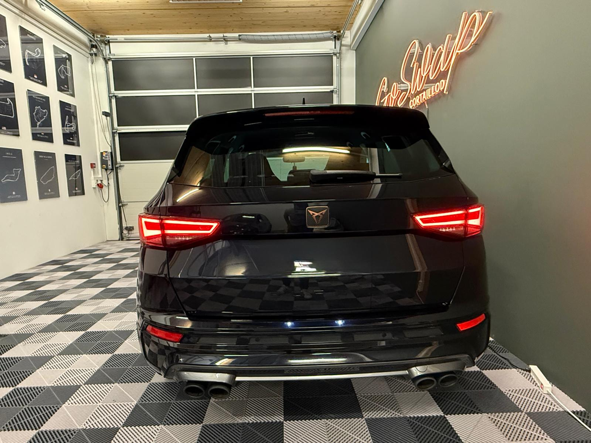 listing desktop thumbnail image 4