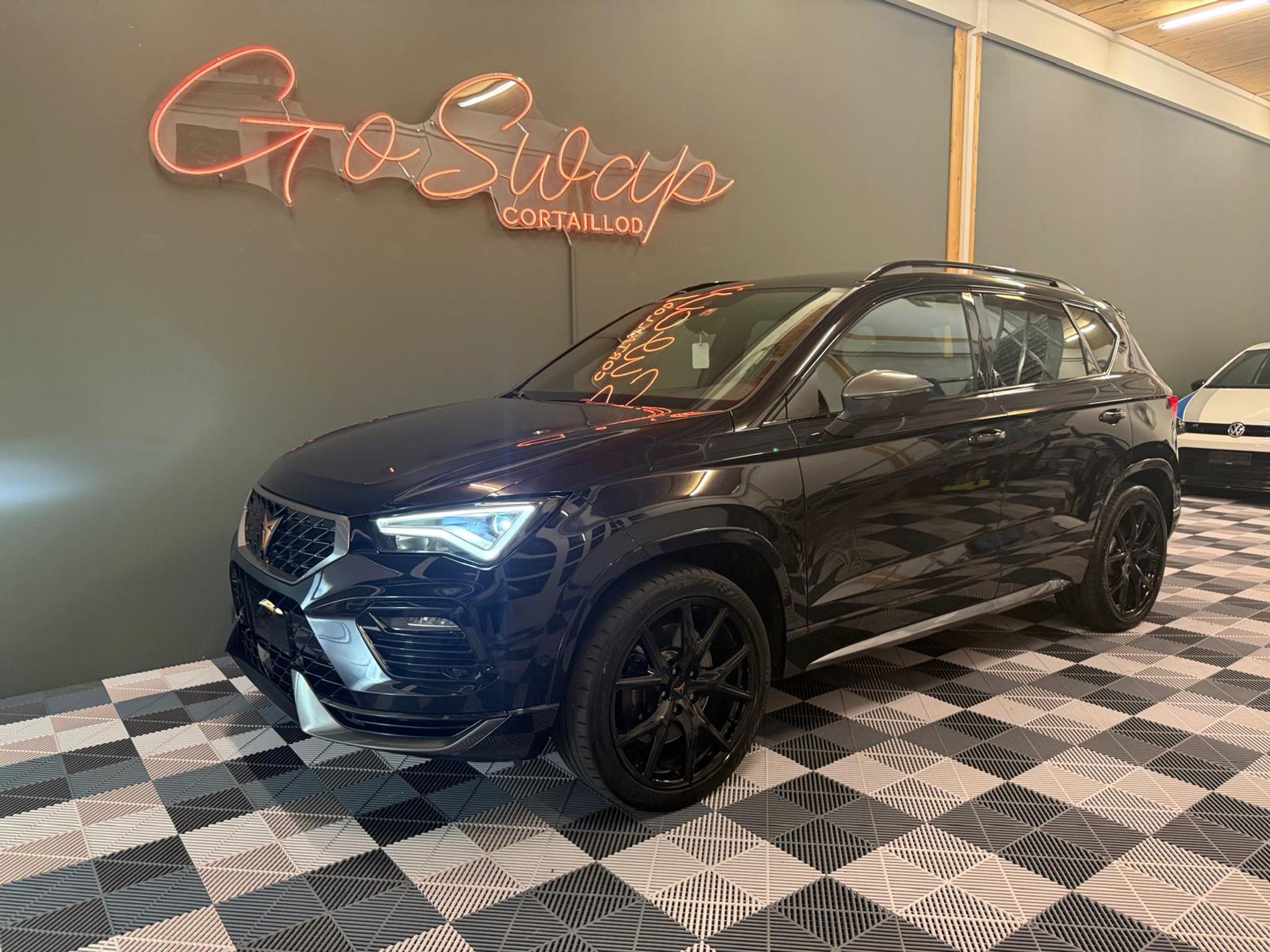 listing desktop thumbnail image 0