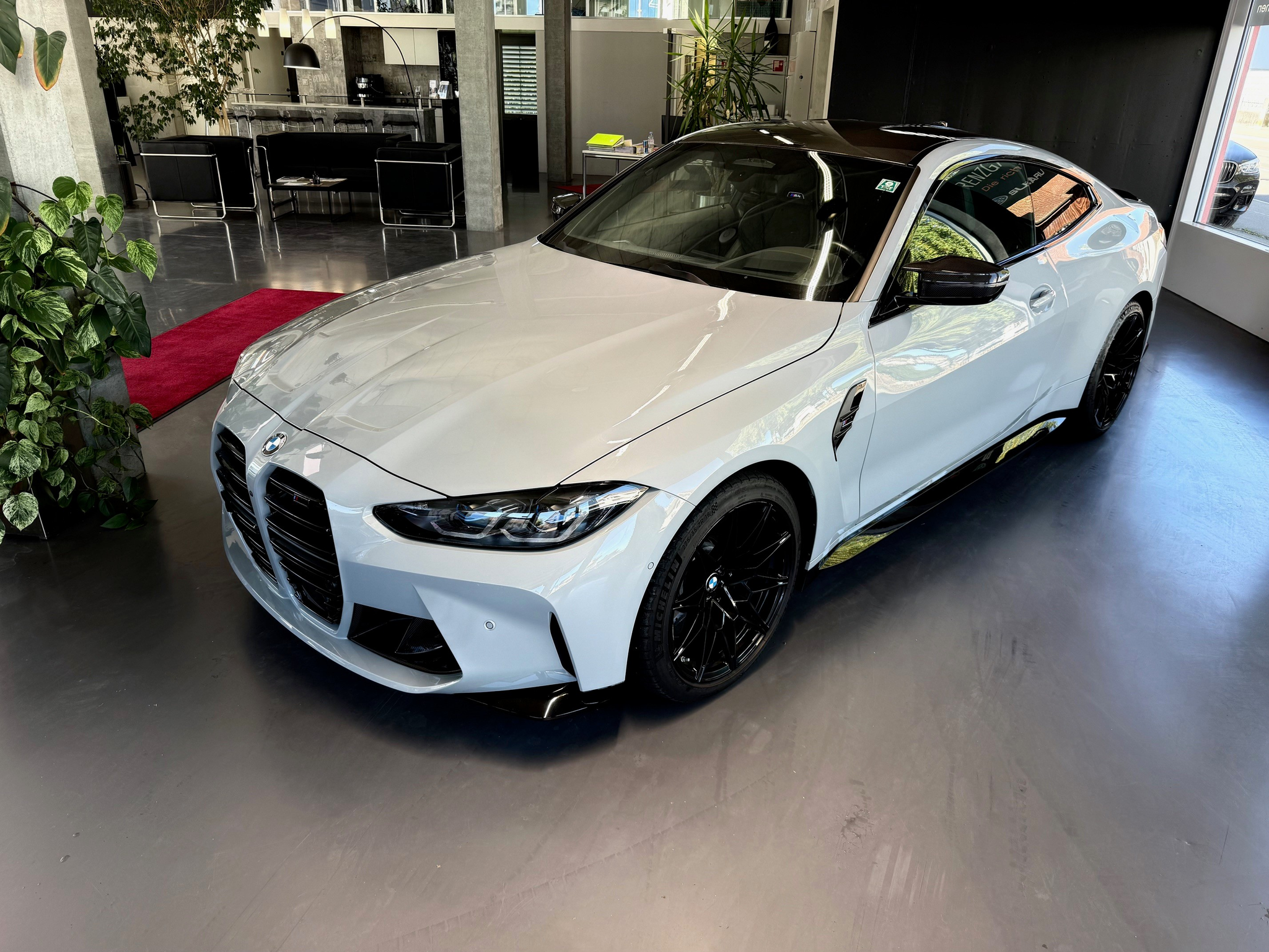 car-image-0