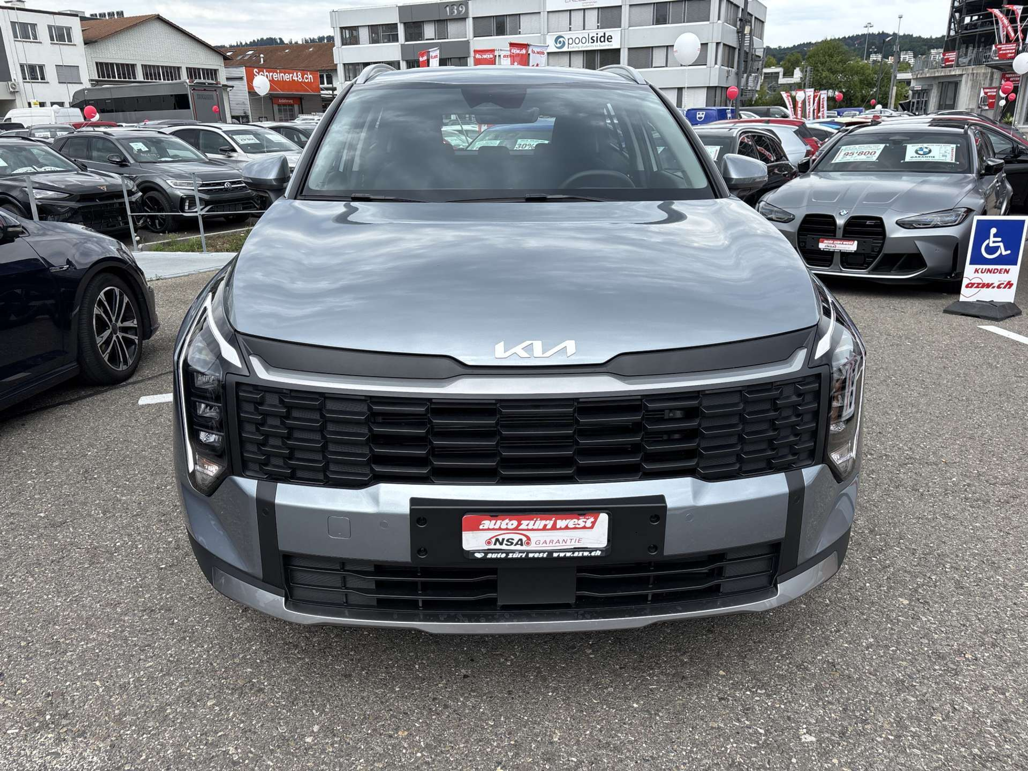 listing desktop thumbnail image 13