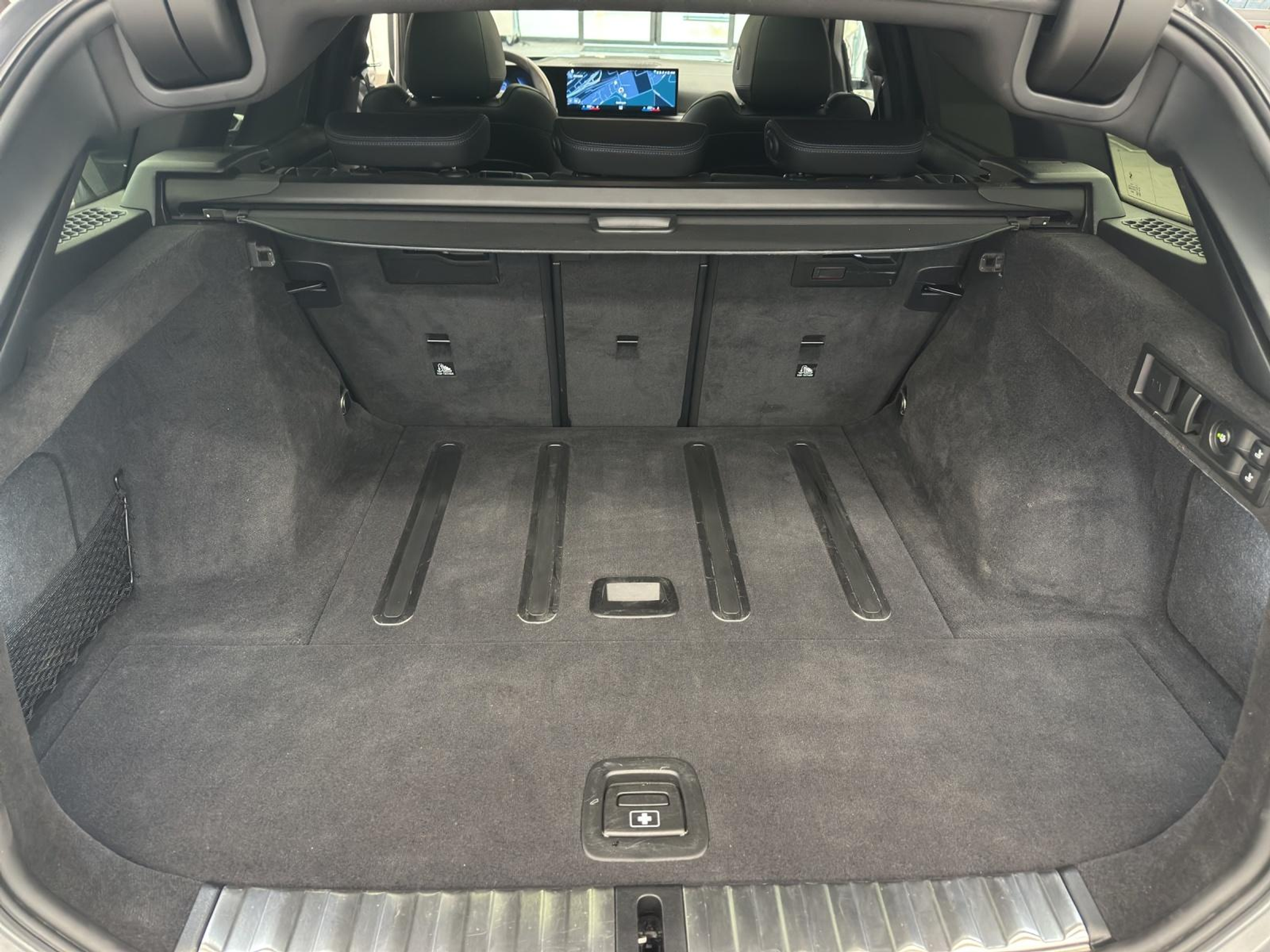 listing desktop thumbnail image 17