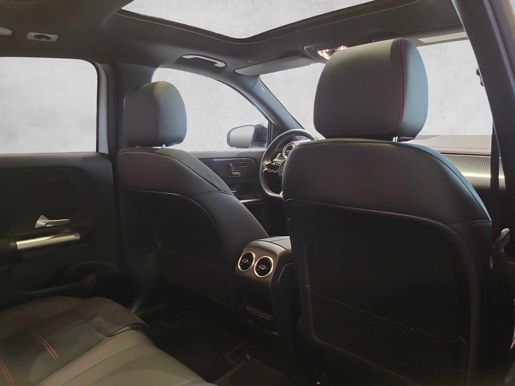 listing desktop thumbnail image 14