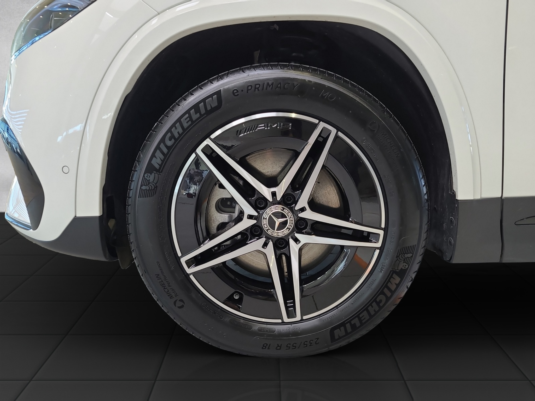 listing desktop thumbnail image 9