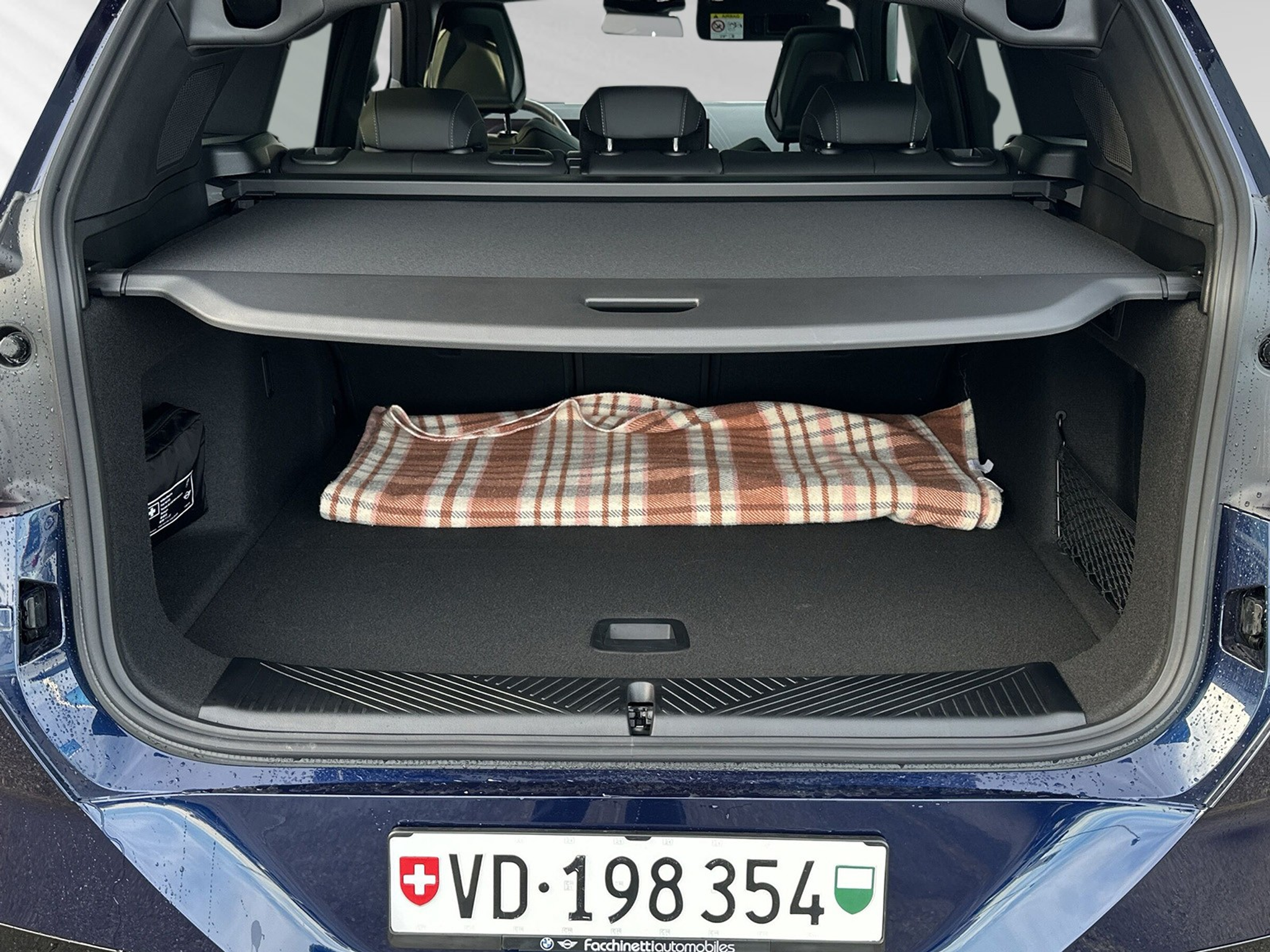 listing desktop thumbnail image 7