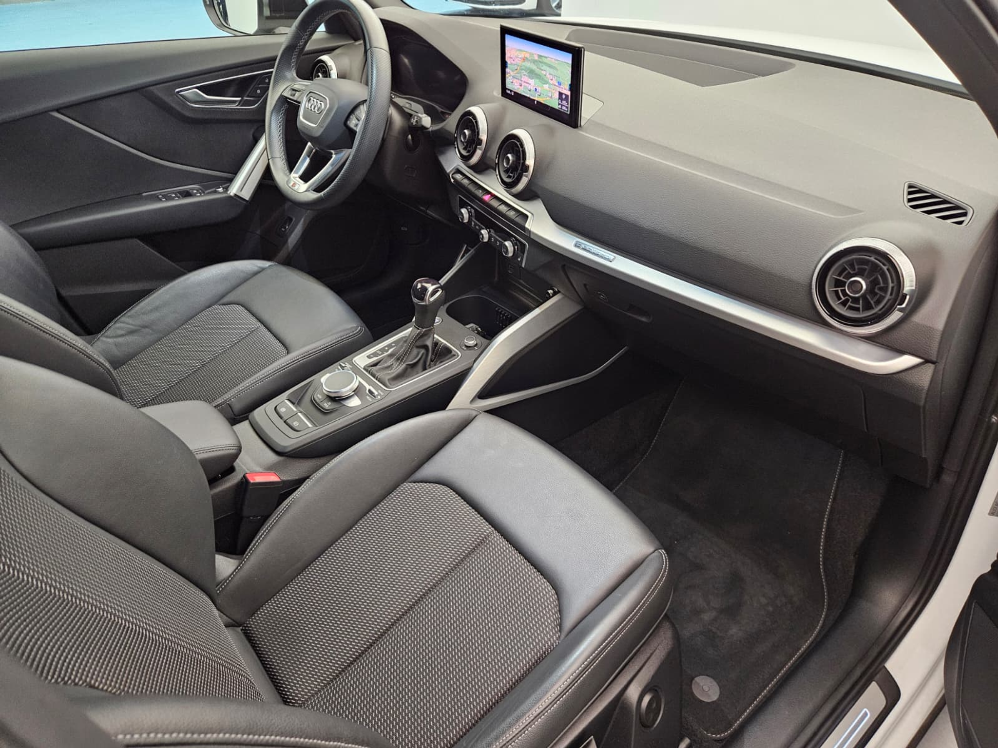 listing desktop thumbnail image 11