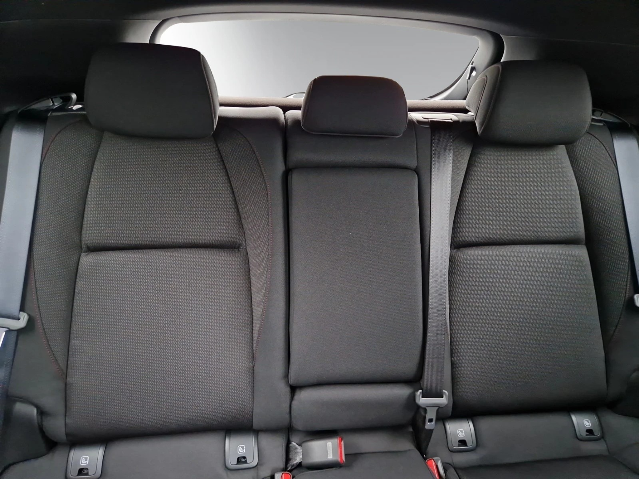 listing desktop thumbnail image 9