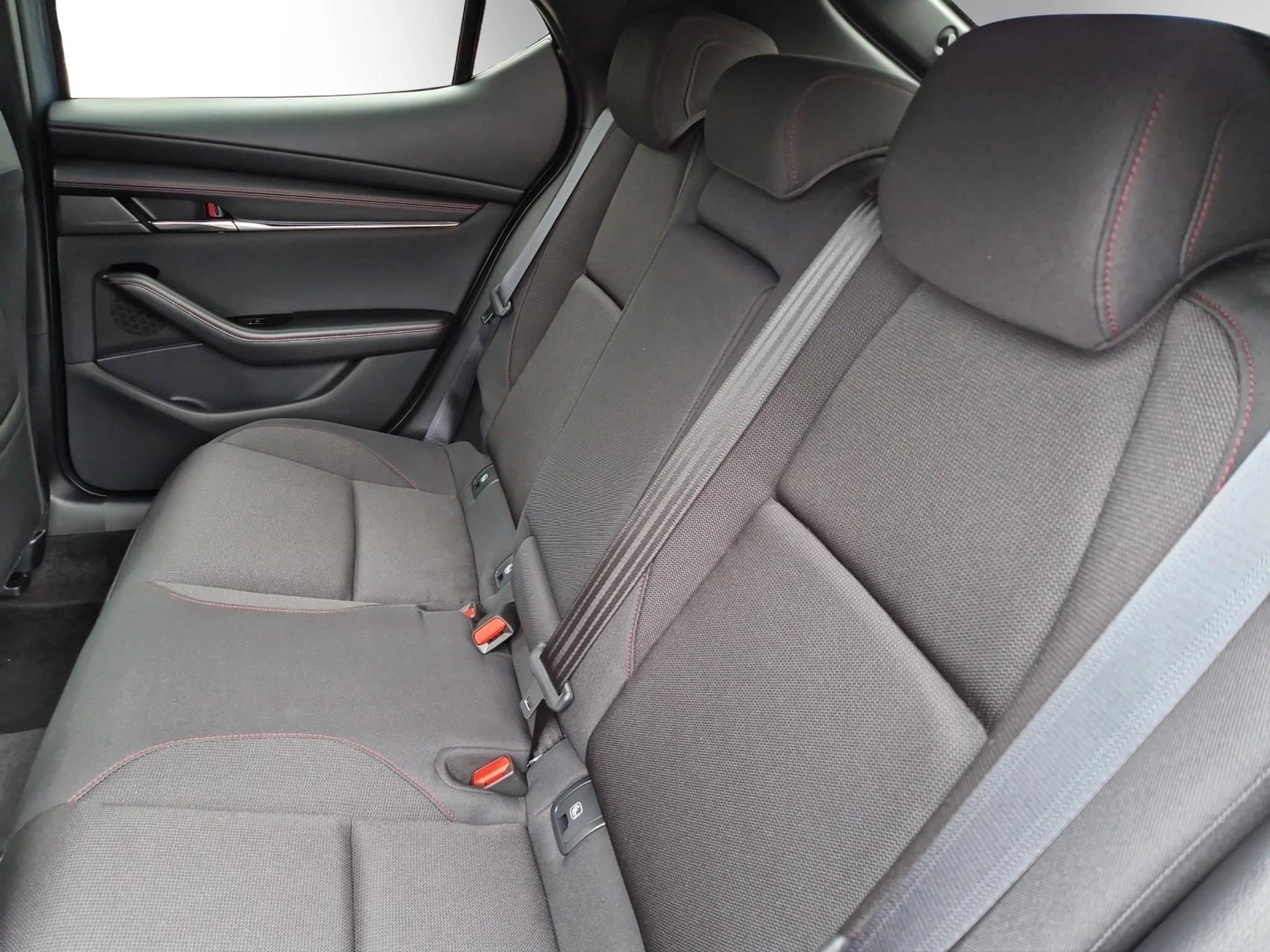 listing desktop thumbnail image 10