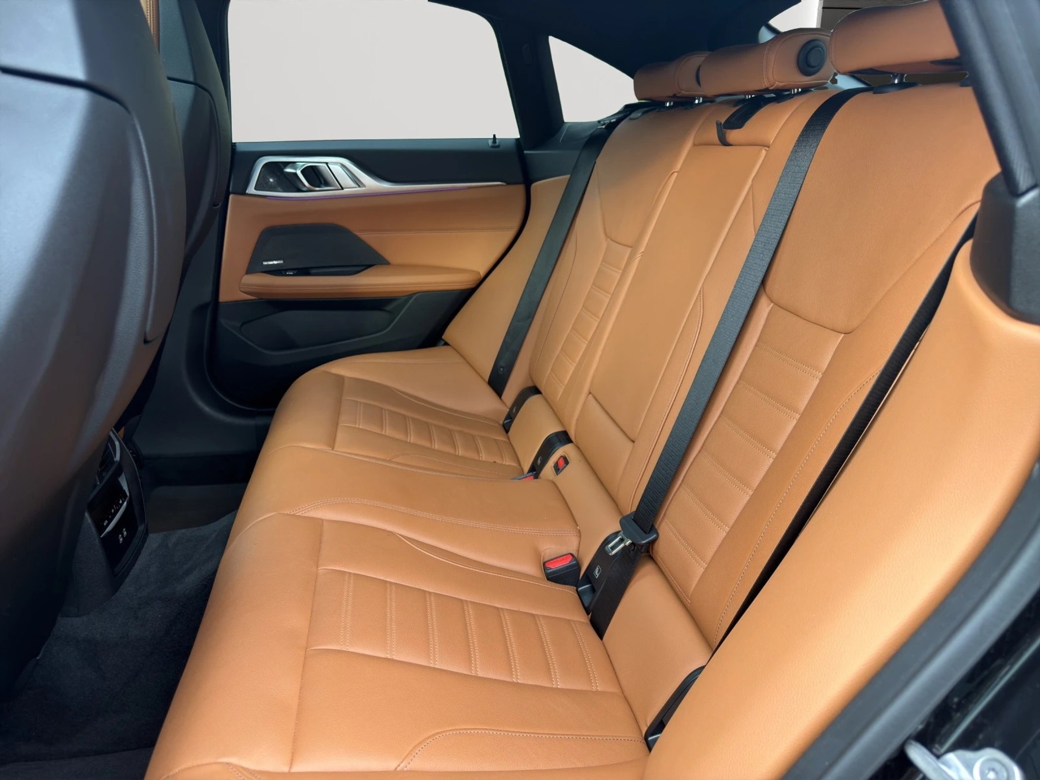 listing desktop thumbnail image 13