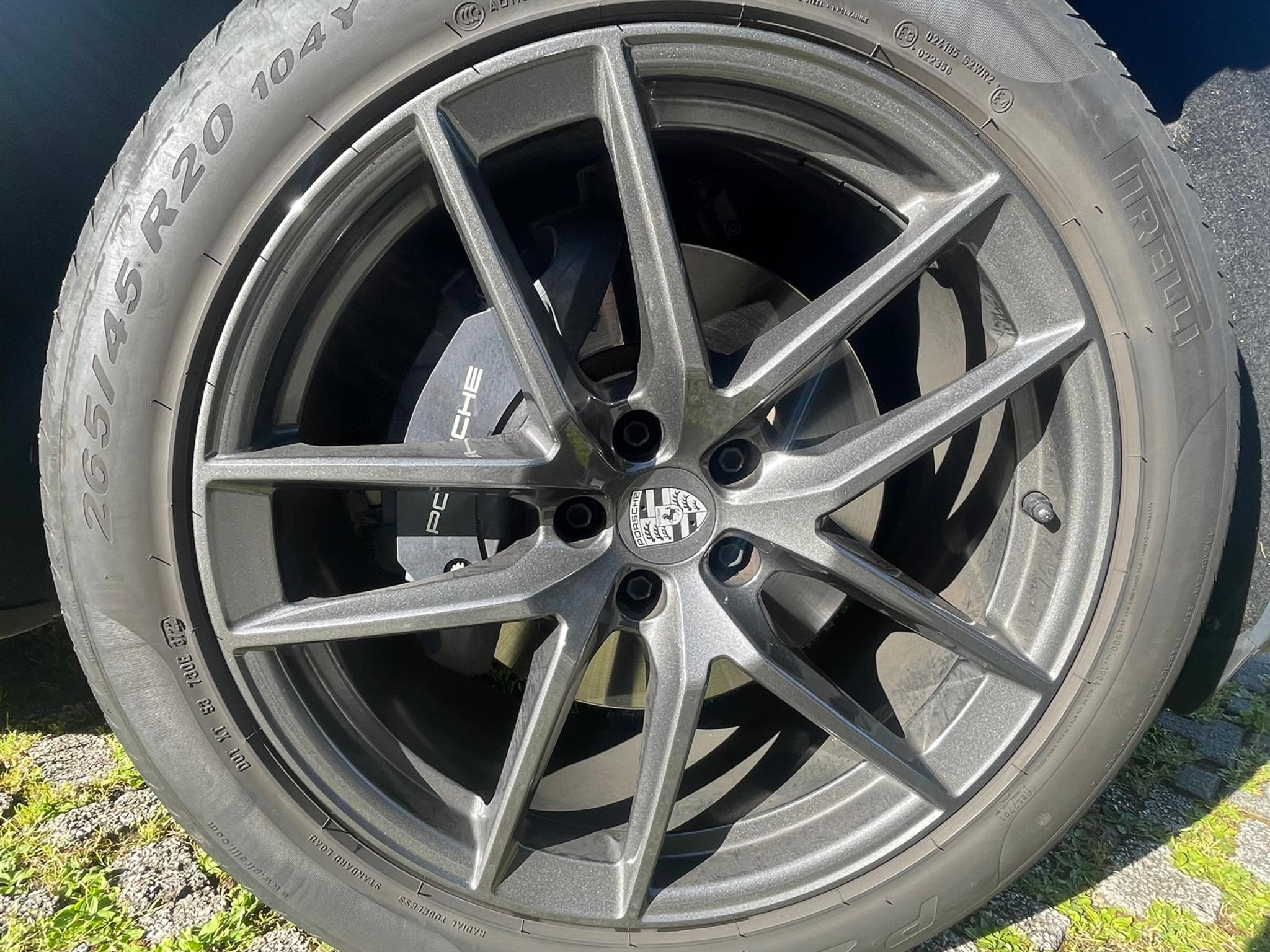 listing desktop thumbnail image 11