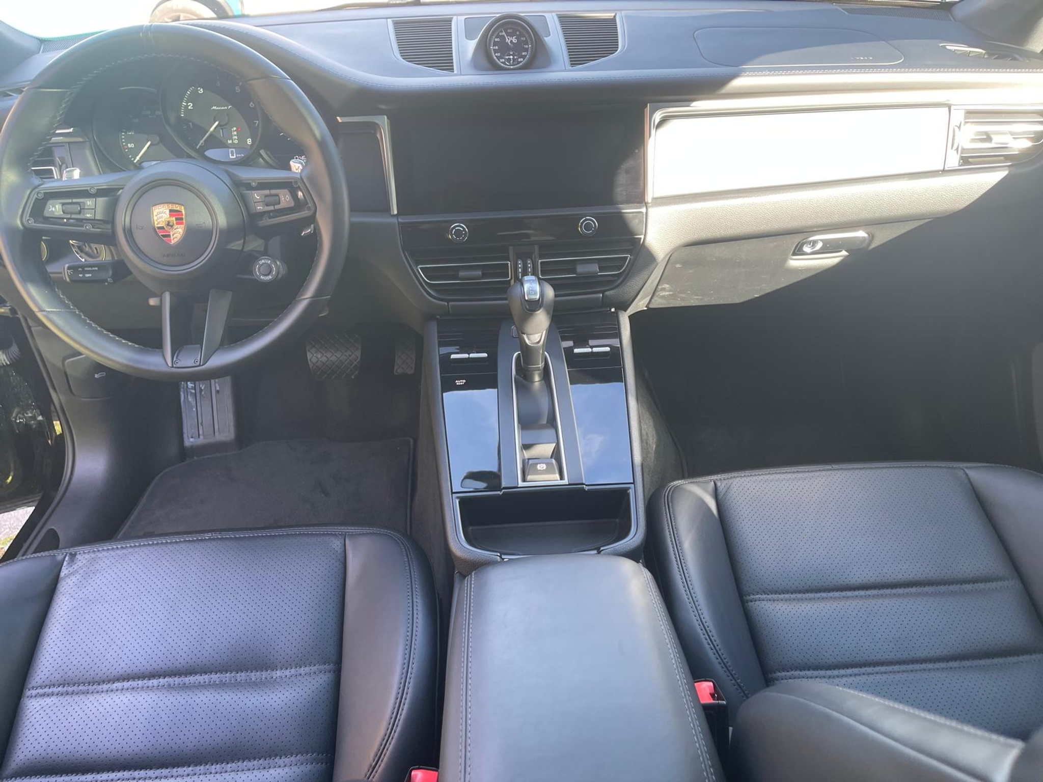 listing desktop thumbnail image 10