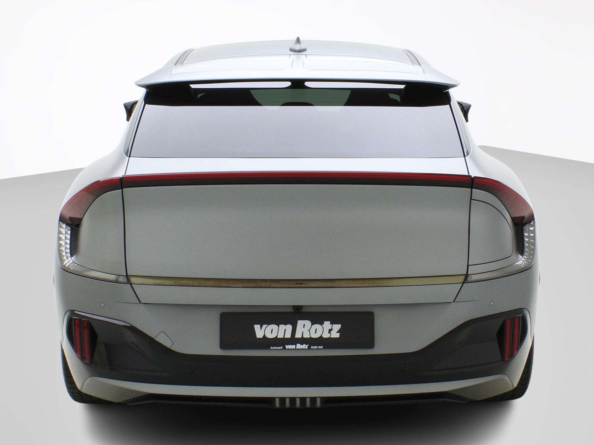 listing desktop thumbnail image 3