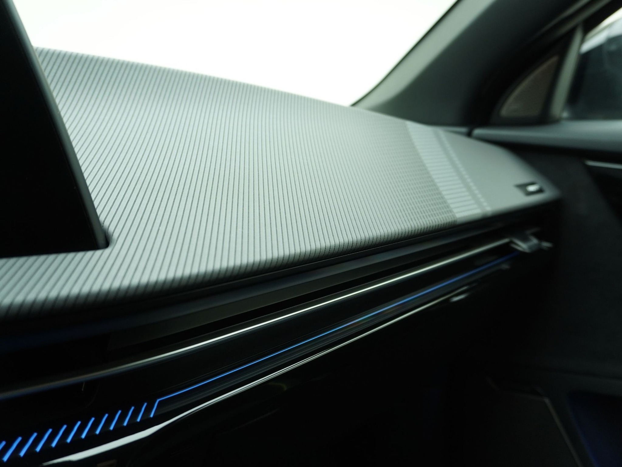 listing desktop thumbnail image 14