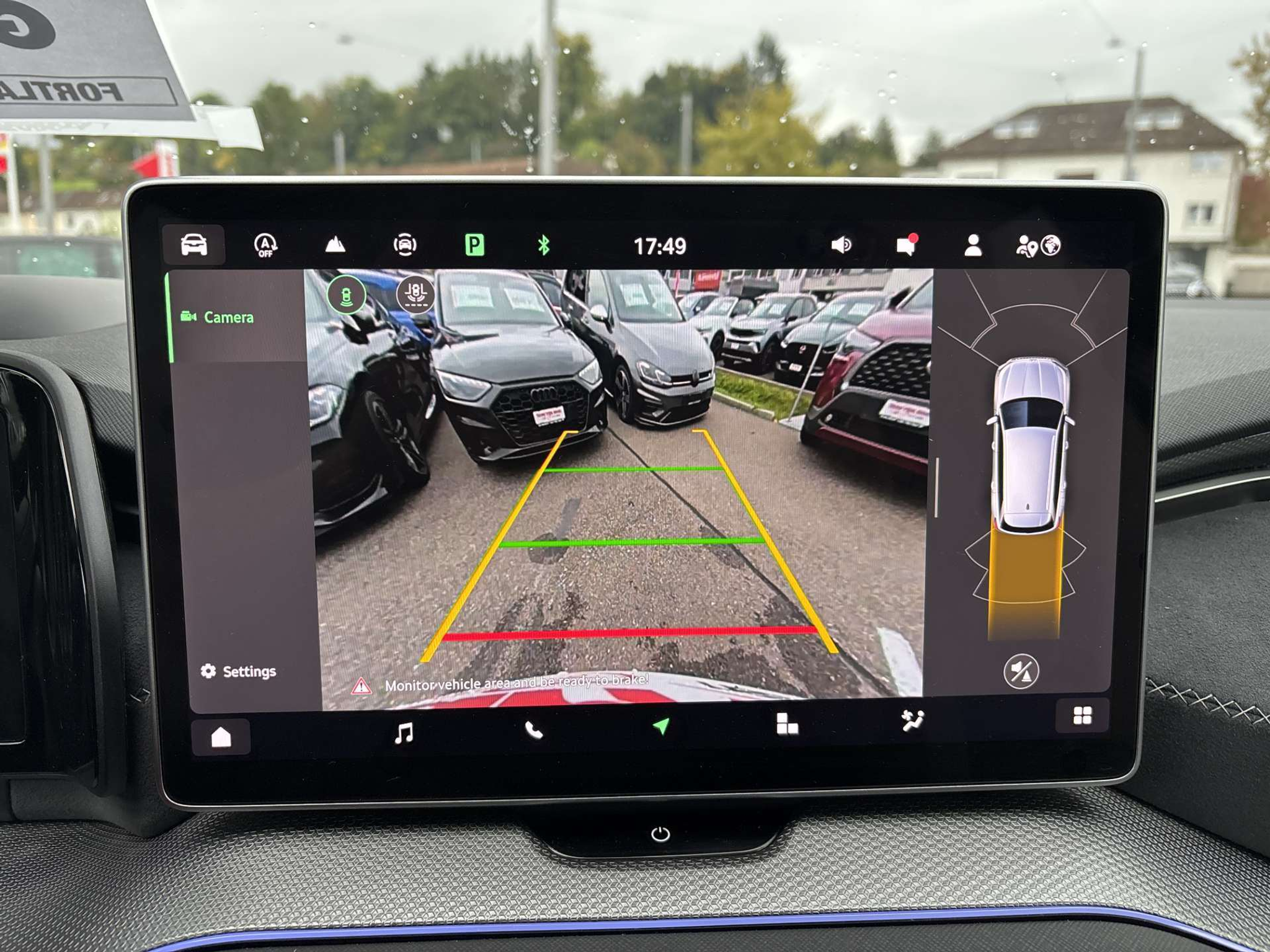 listing desktop thumbnail image 9