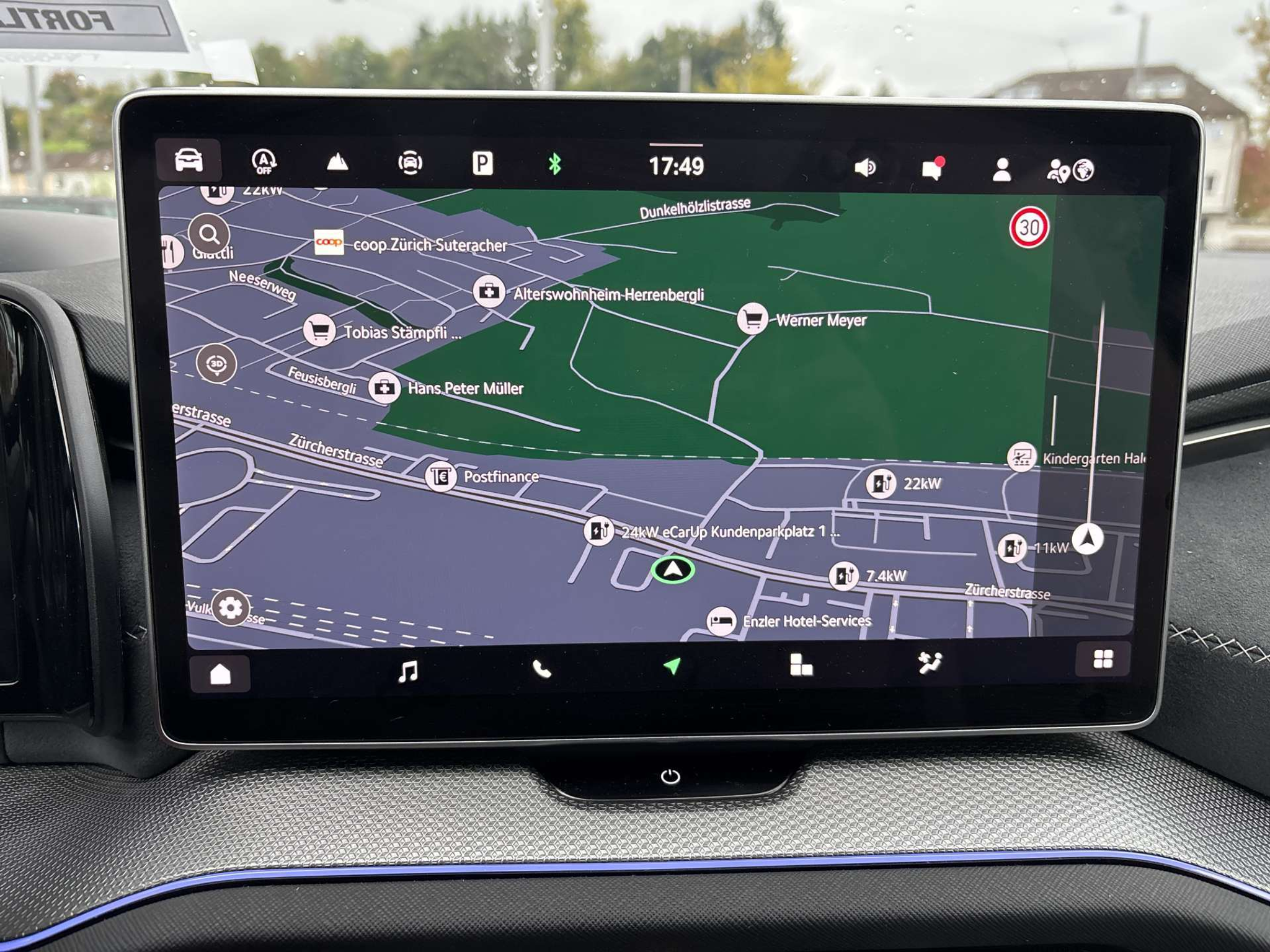 listing desktop thumbnail image 1