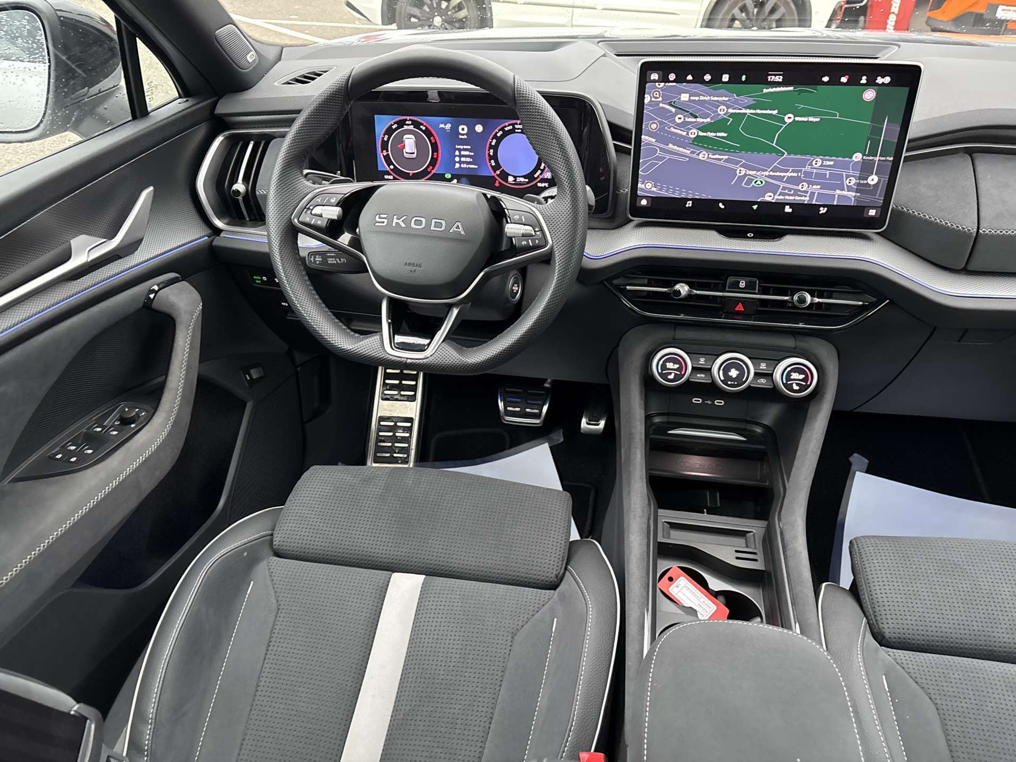 listing desktop thumbnail image 4