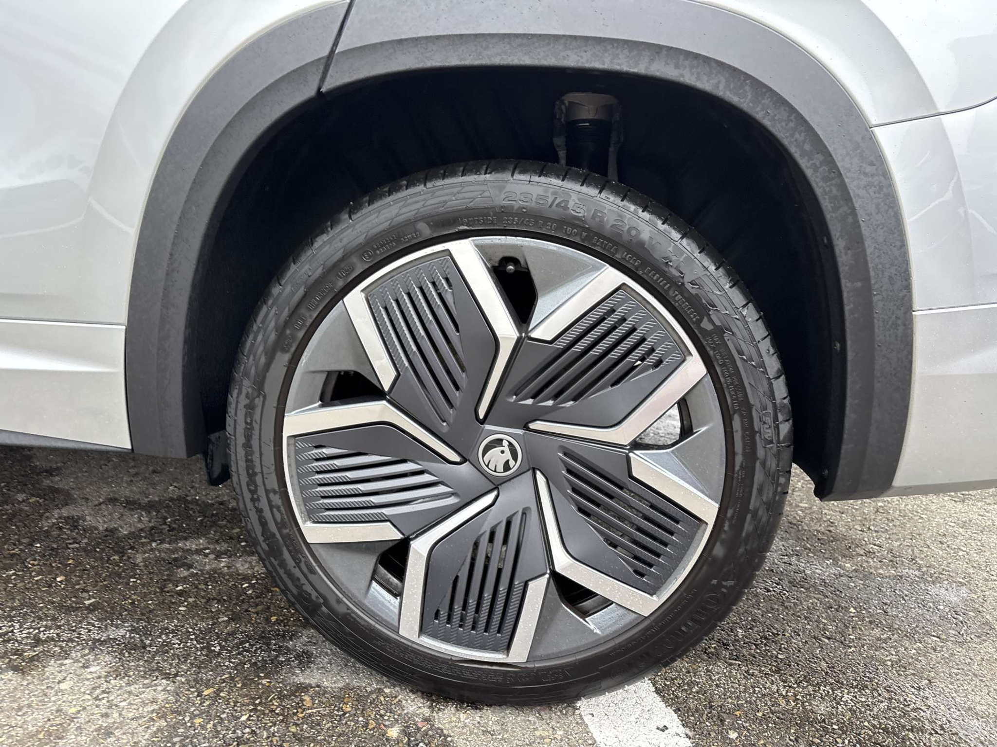 listing desktop thumbnail image 8