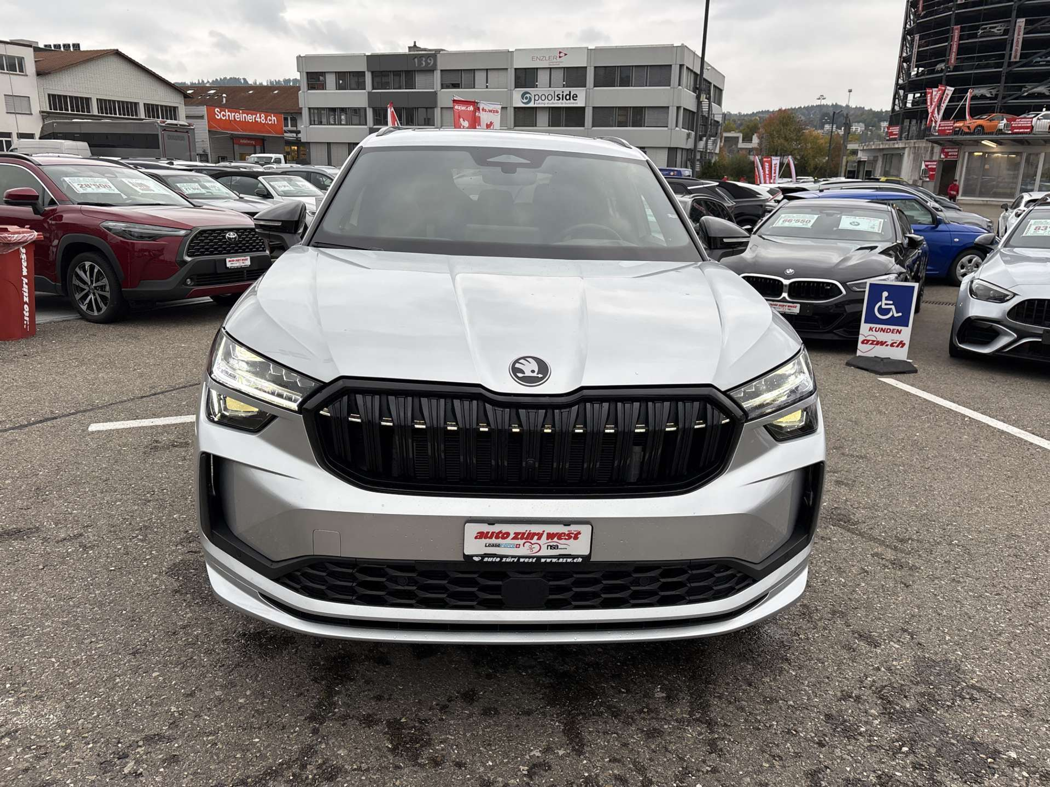 listing desktop thumbnail image 13