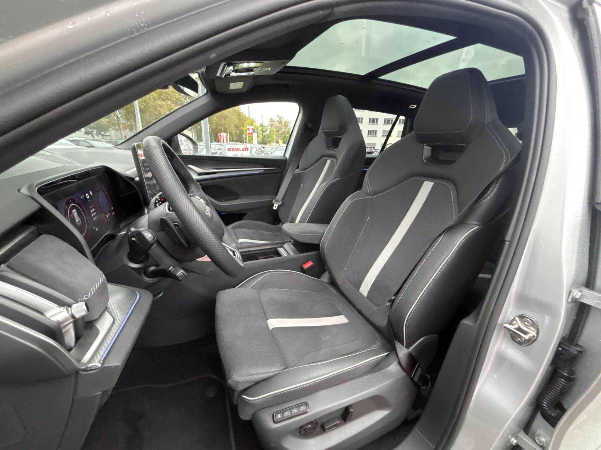 listing desktop thumbnail image 14