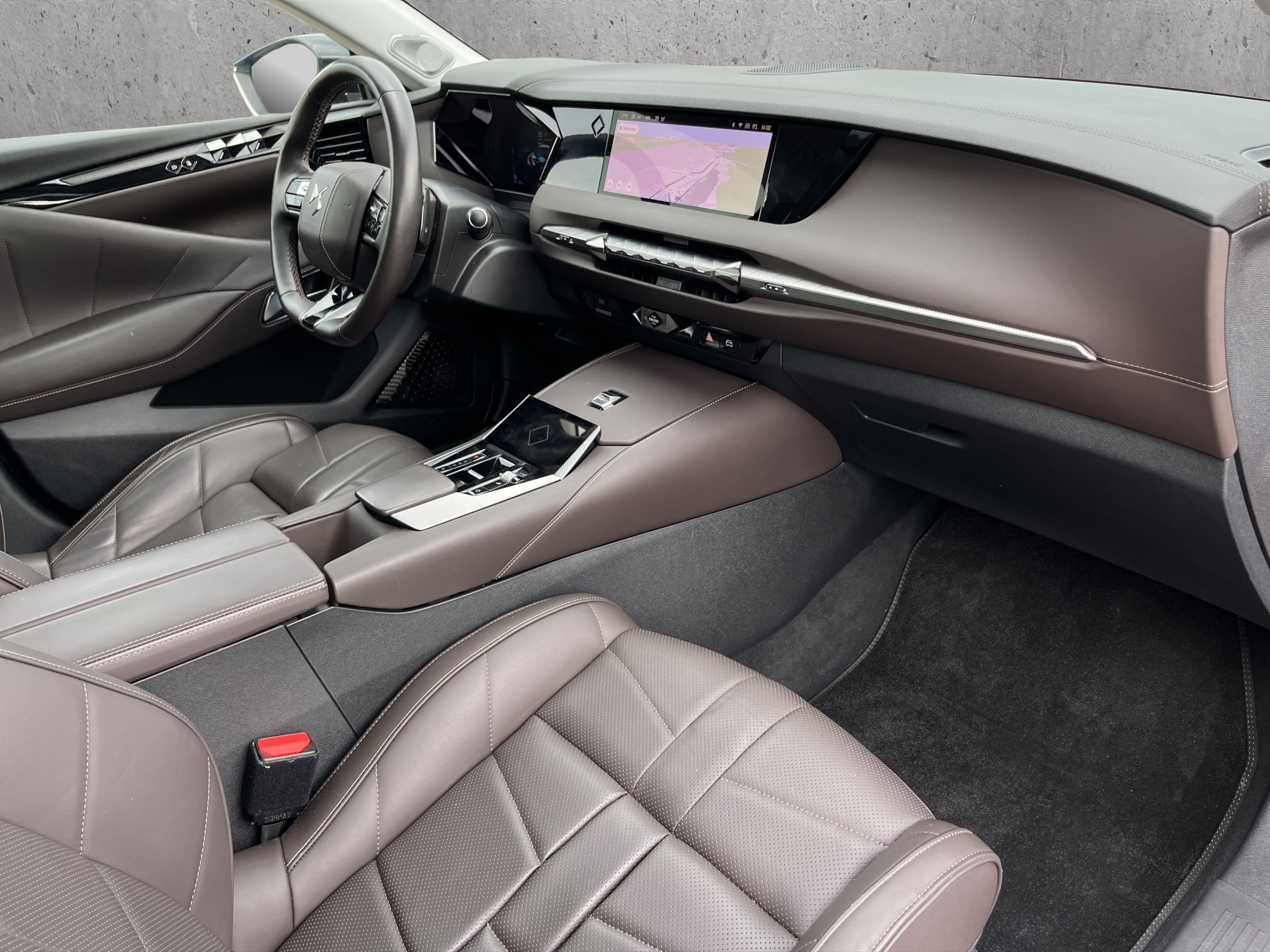 listing desktop thumbnail image 11