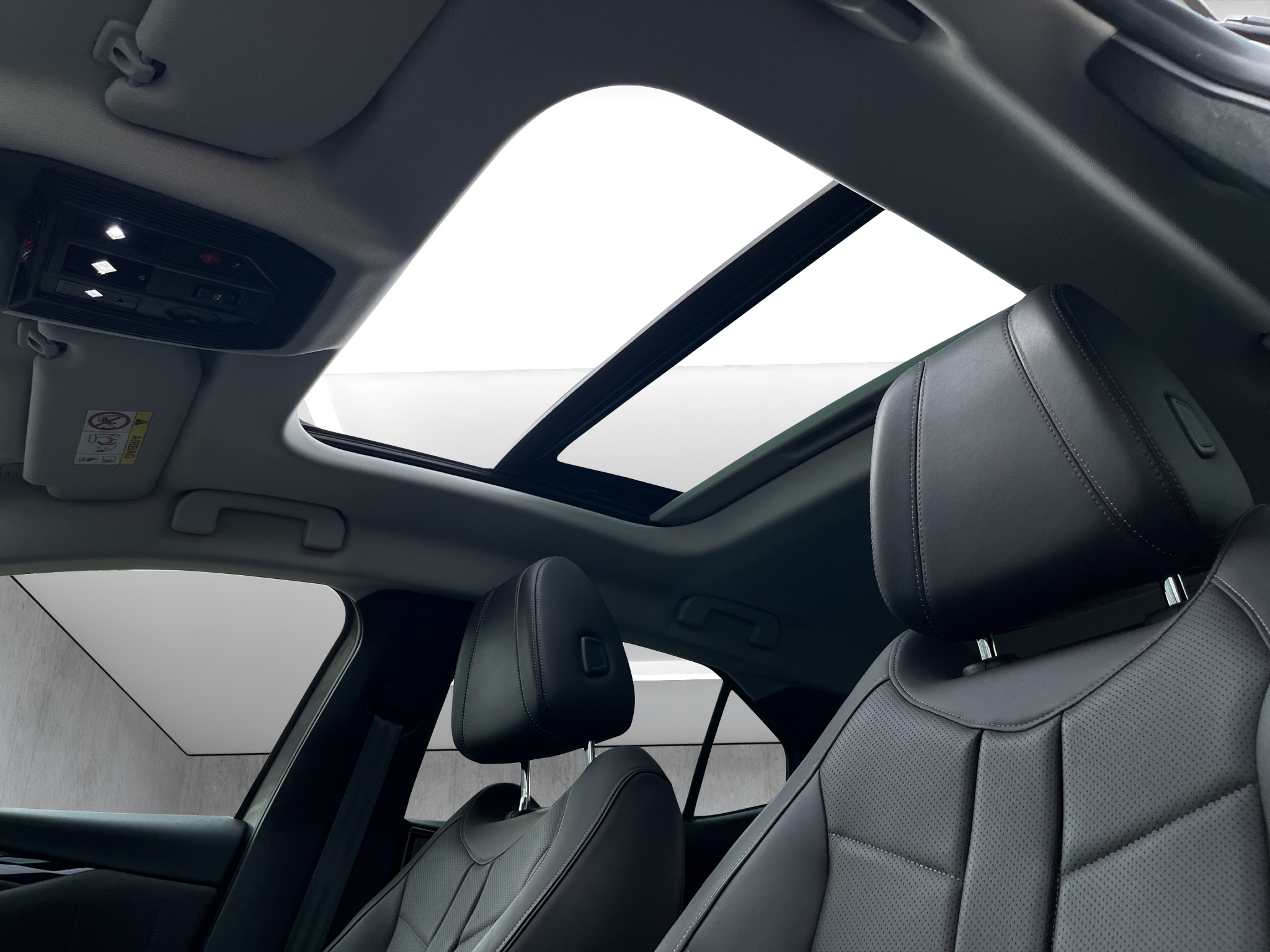 listing desktop thumbnail image 13