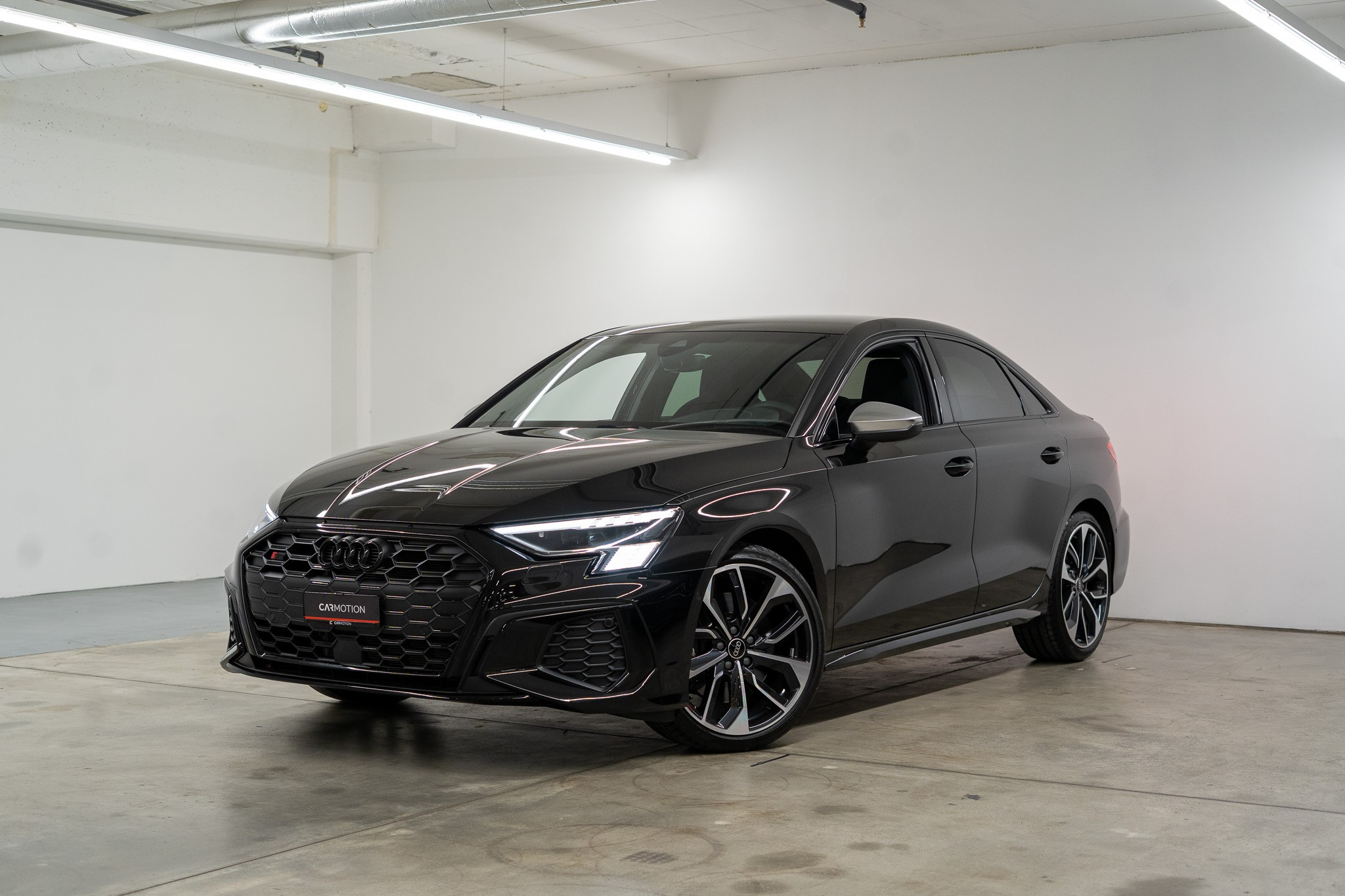 car-image-0
