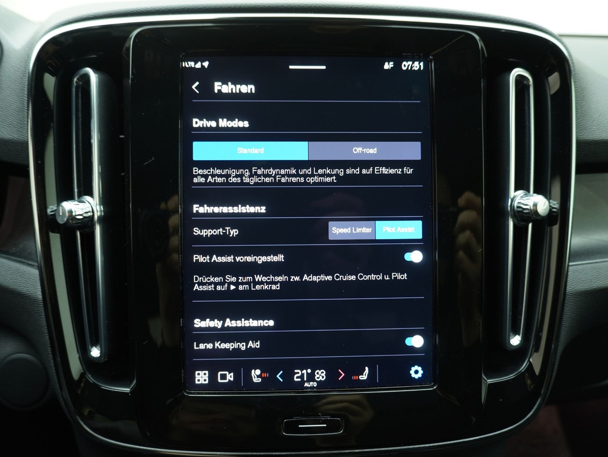listing desktop thumbnail image 24