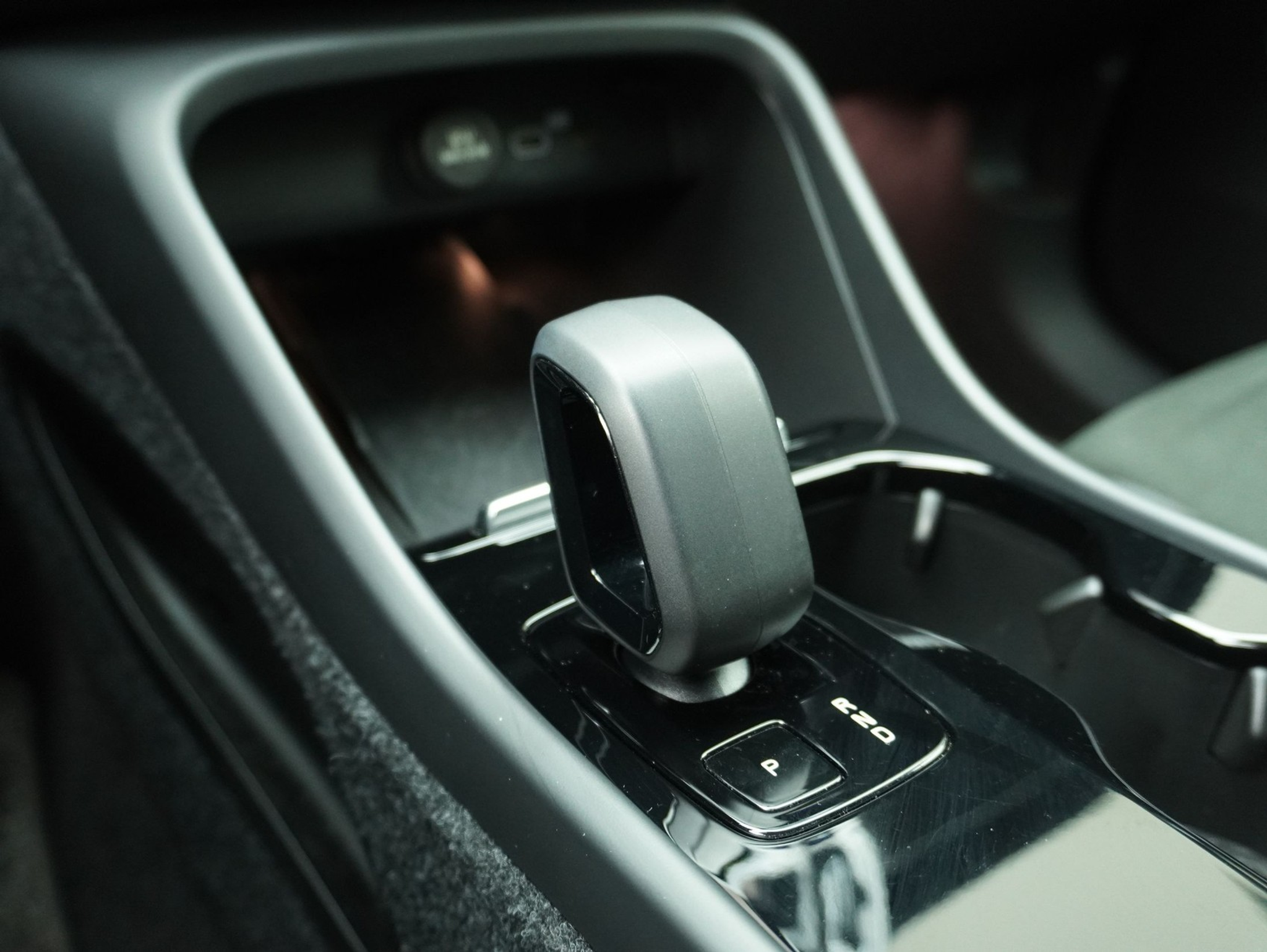 listing desktop thumbnail image 19