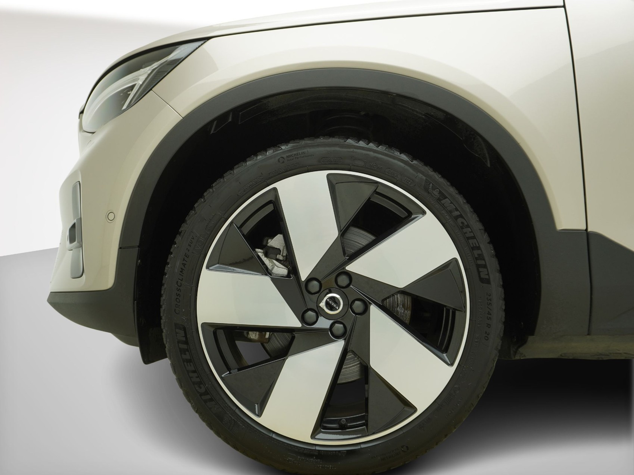 listing desktop thumbnail image 6