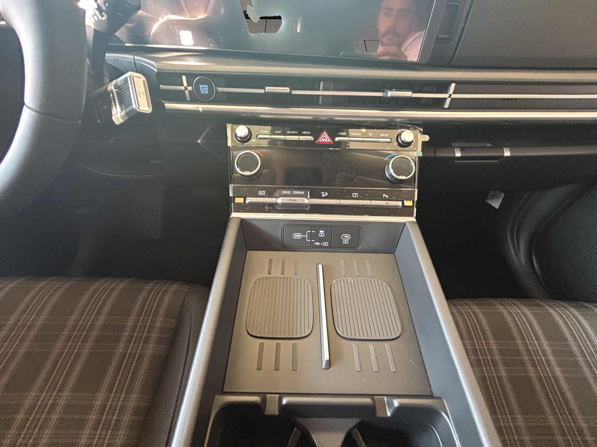 listing desktop thumbnail image 8