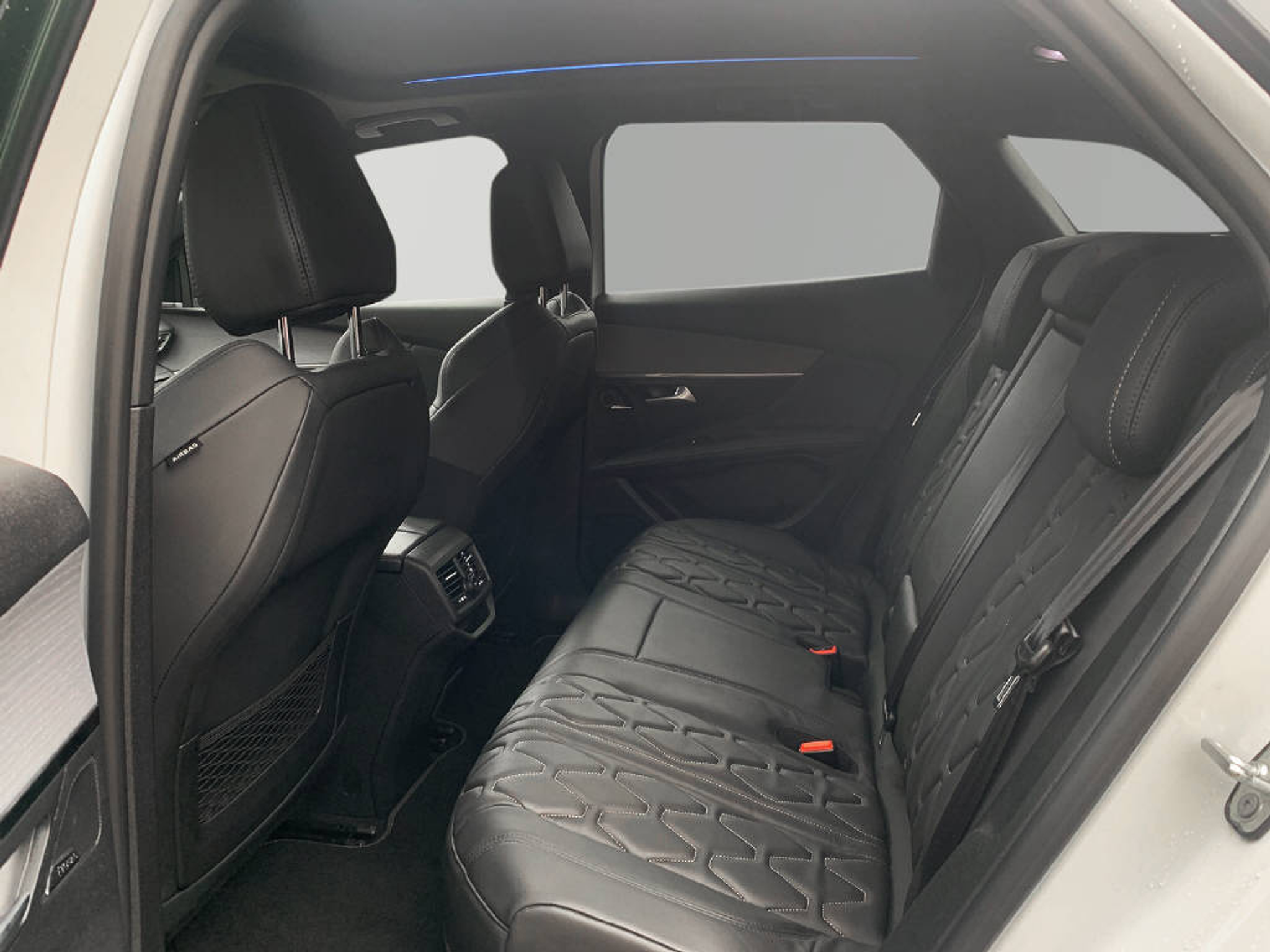 listing desktop thumbnail image 10