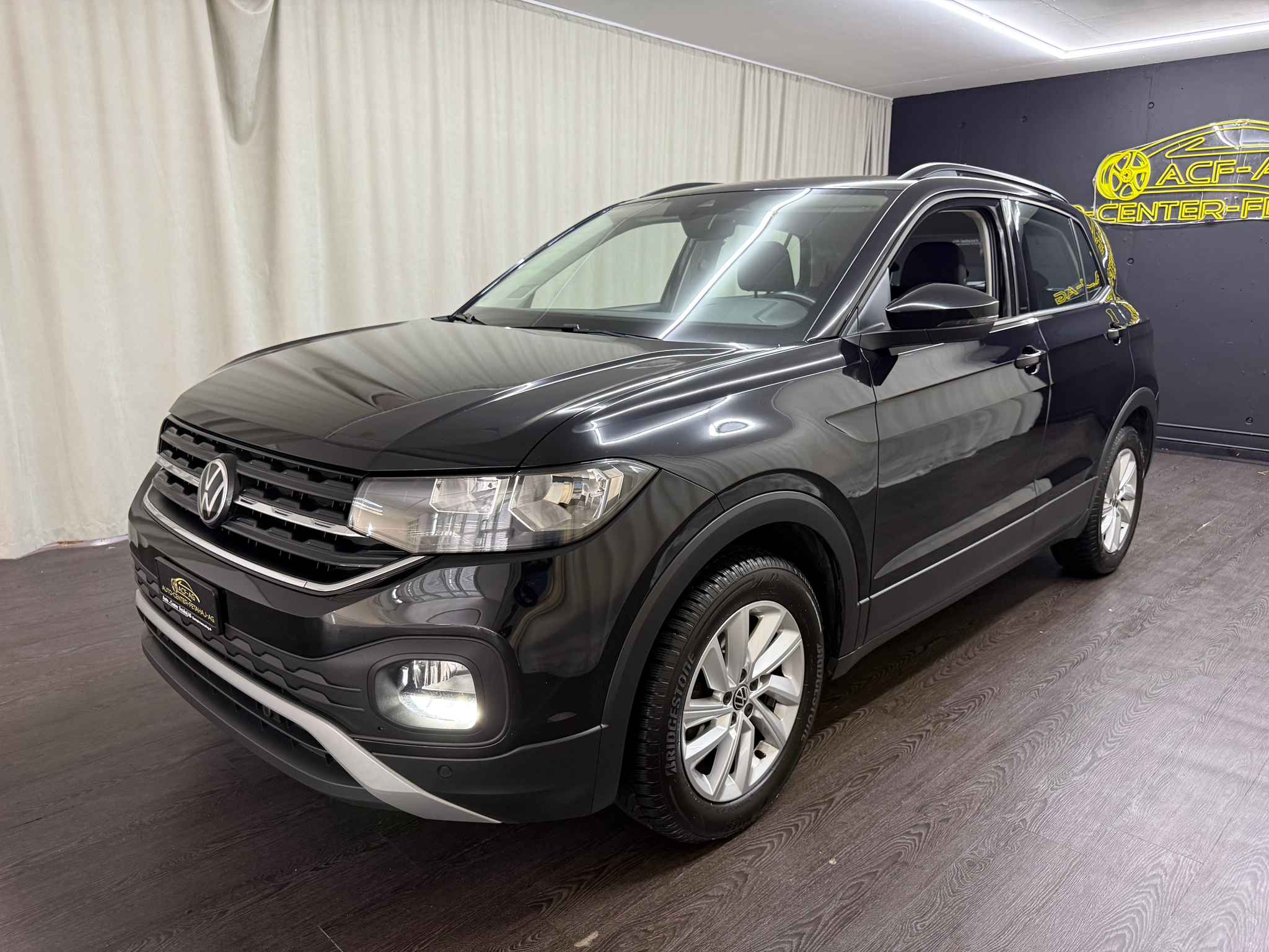 listing desktop thumbnail image 0