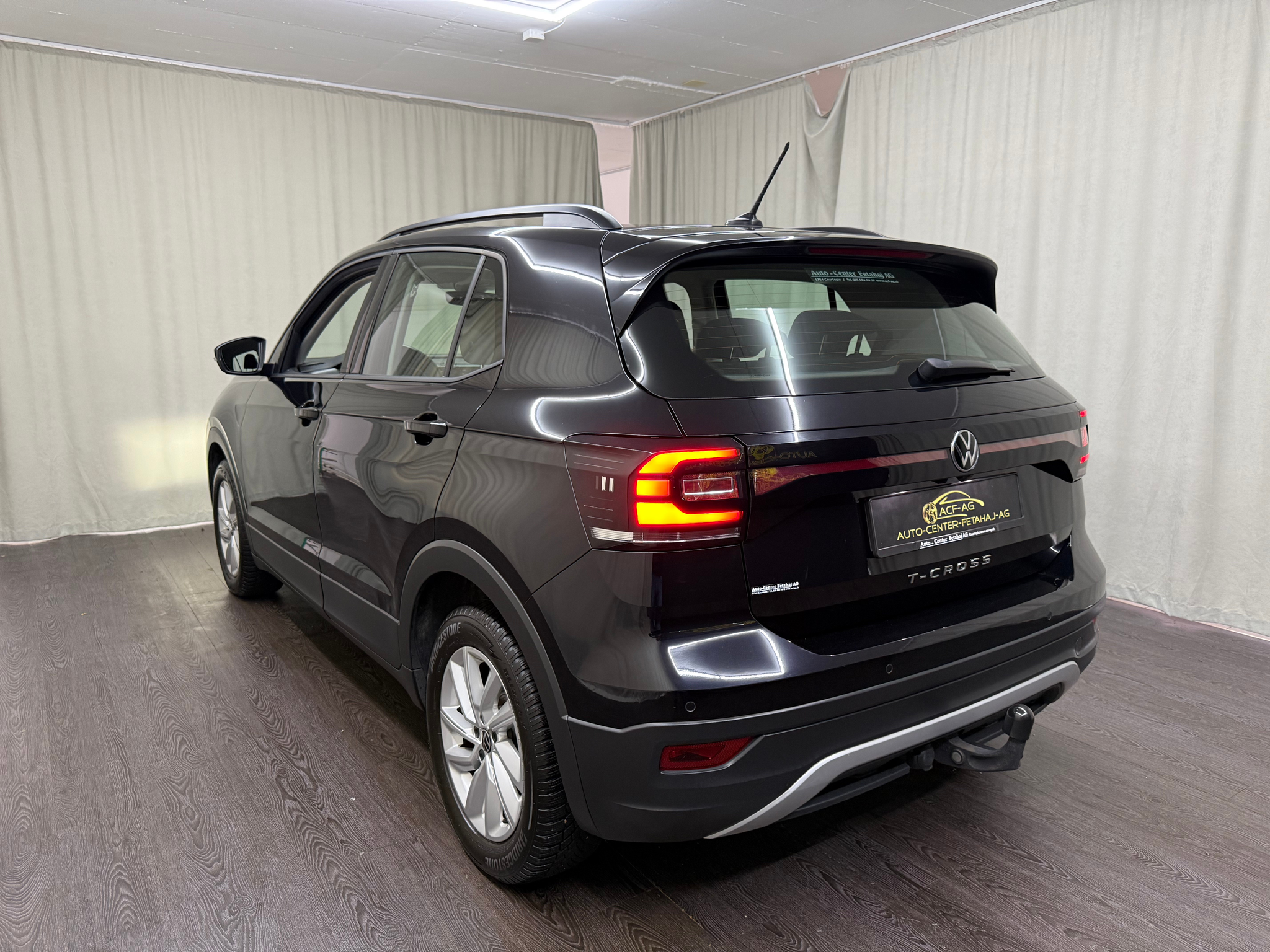 listing desktop thumbnail image 5