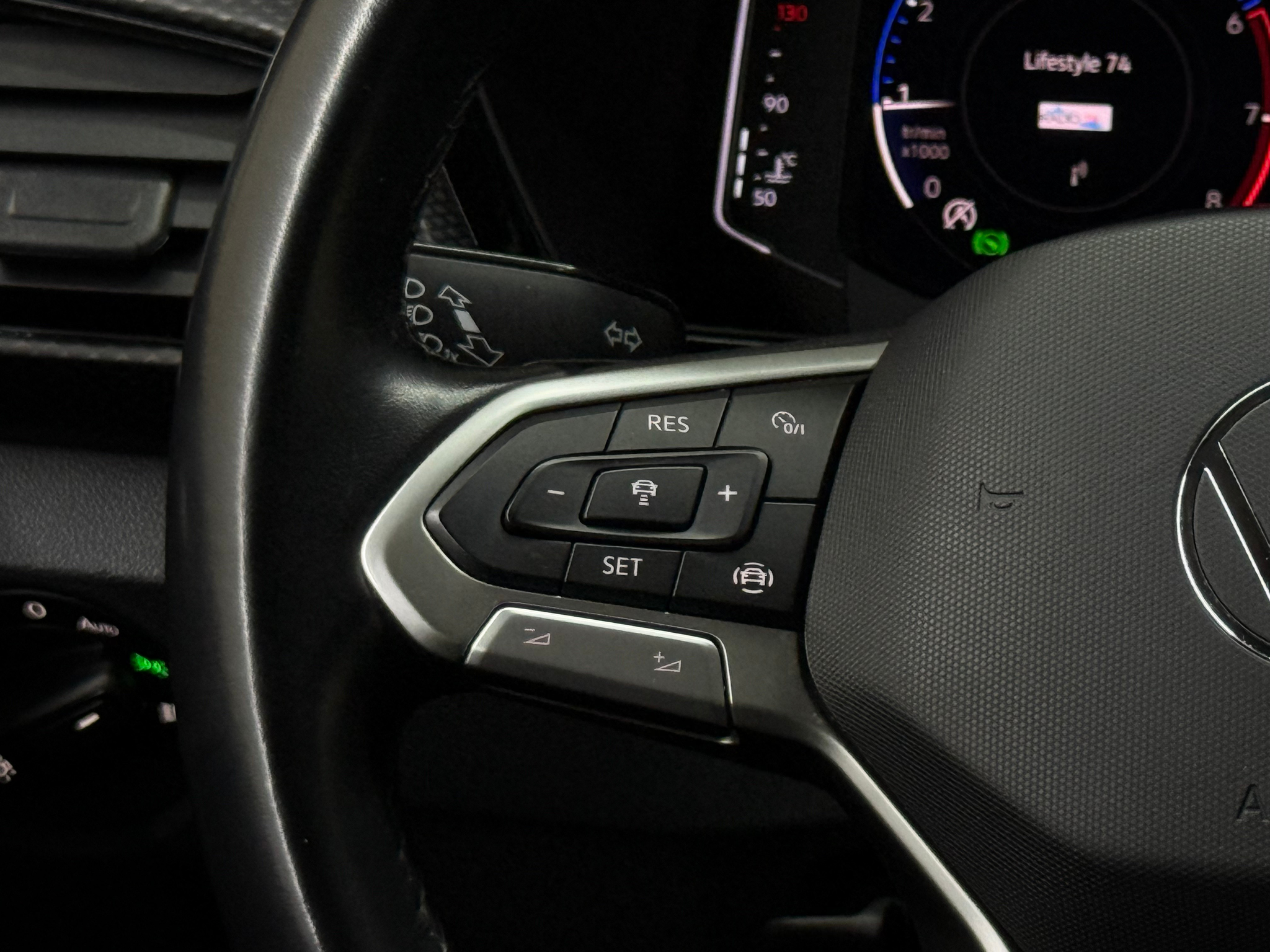 listing desktop thumbnail image 11