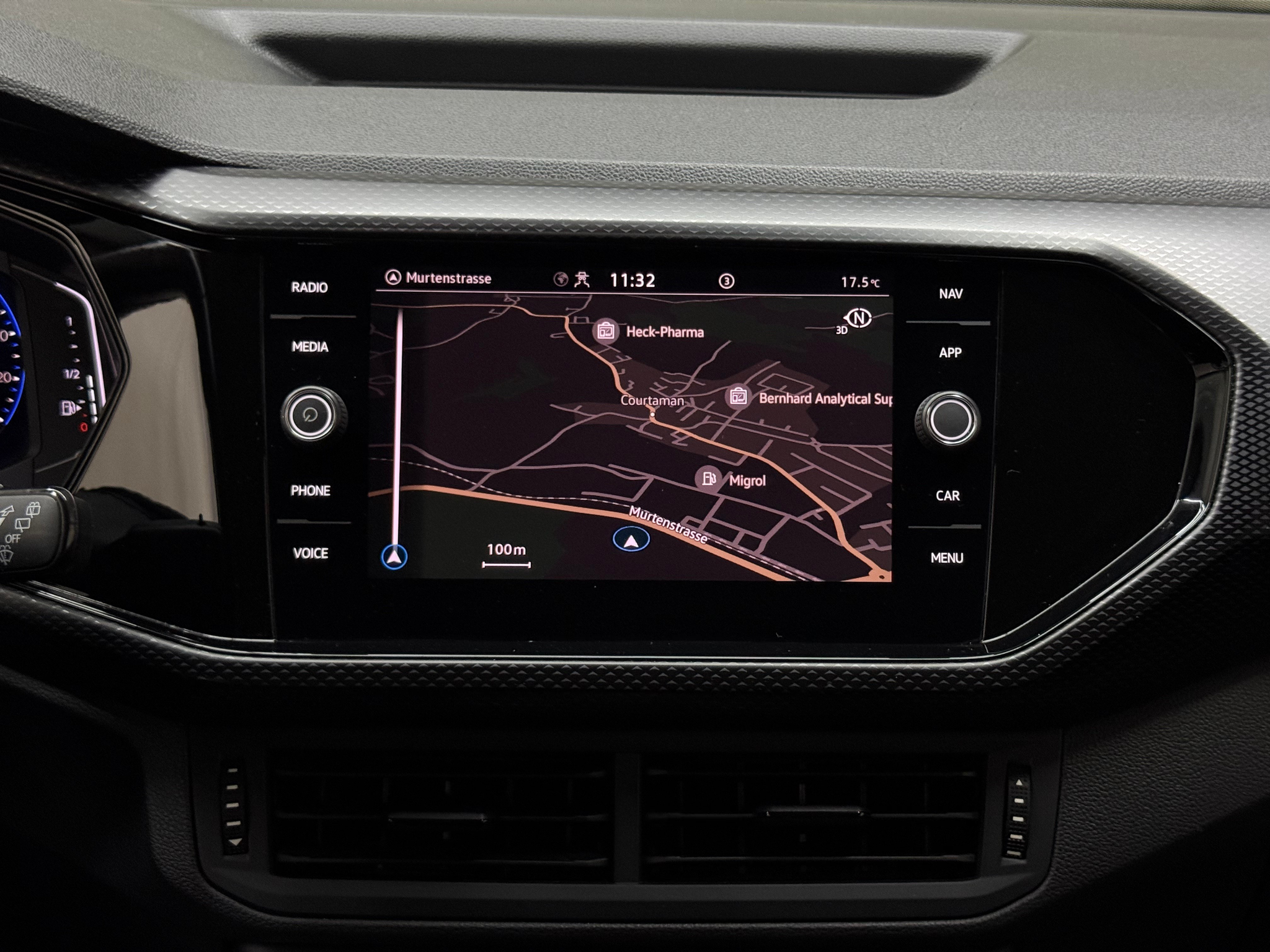 listing desktop thumbnail image 12