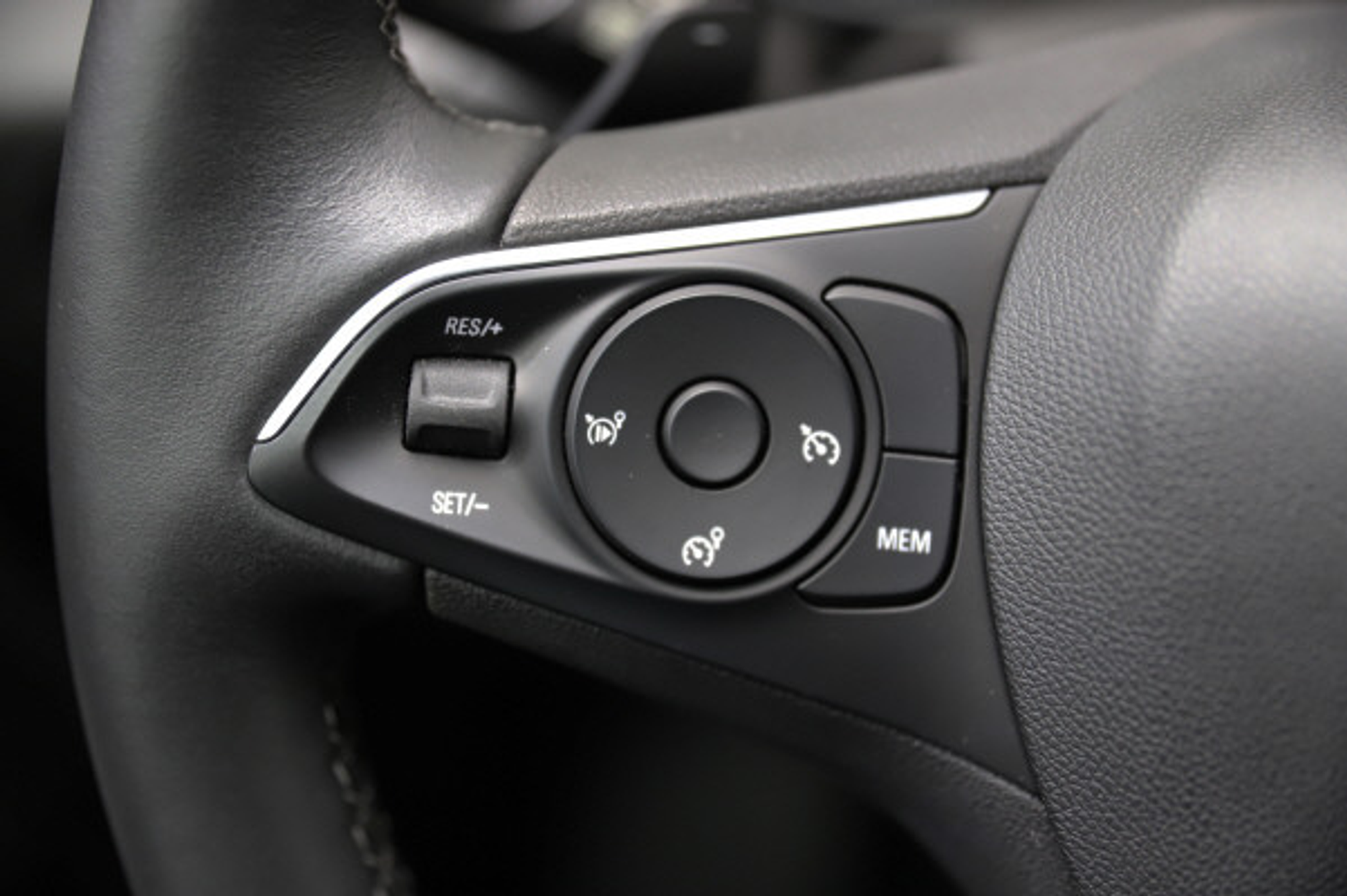 listing desktop thumbnail image 13