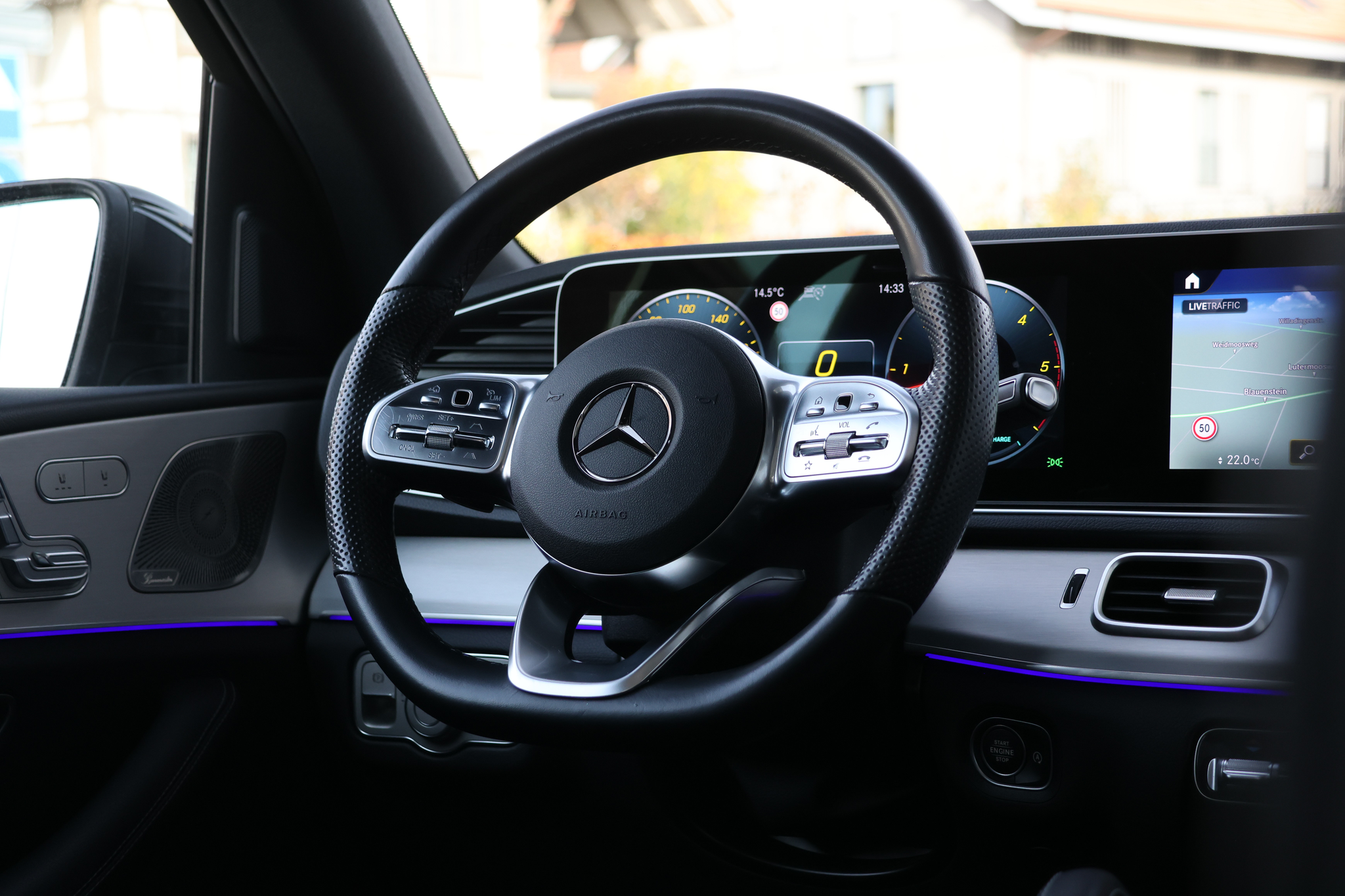 listing desktop thumbnail image 14