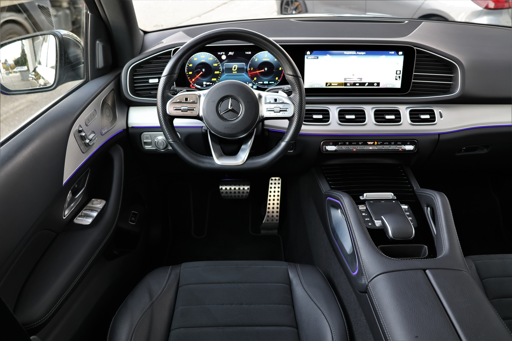 listing desktop thumbnail image 13