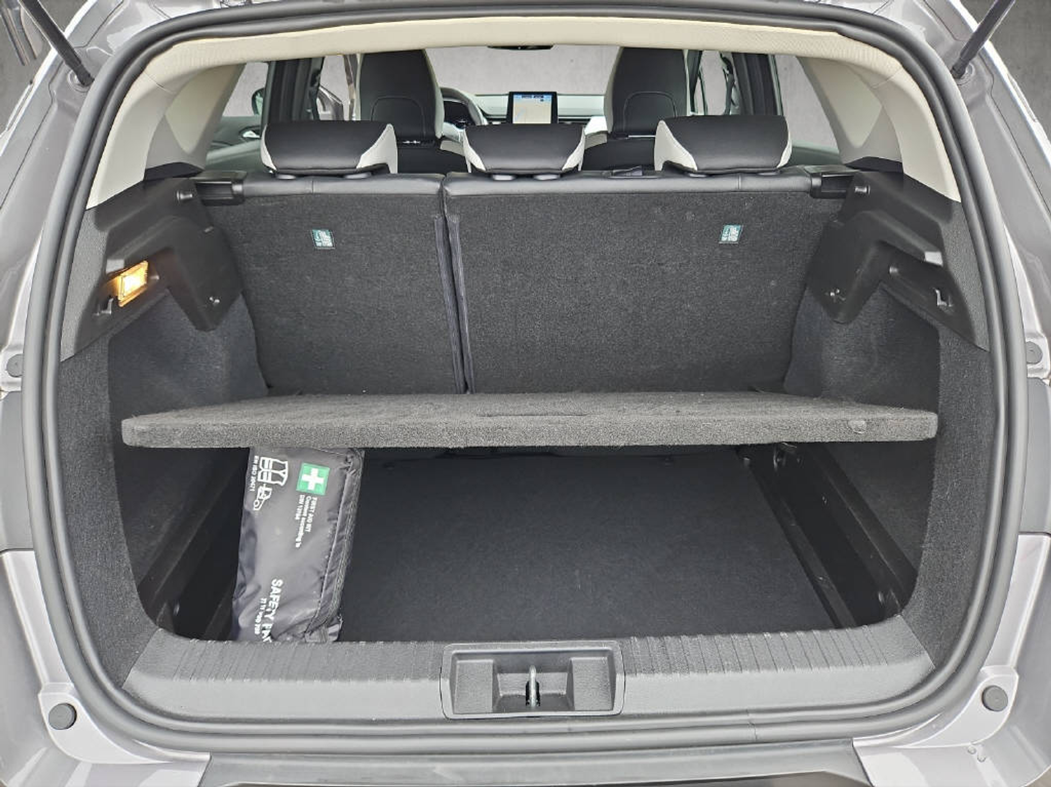 listing desktop thumbnail image 9