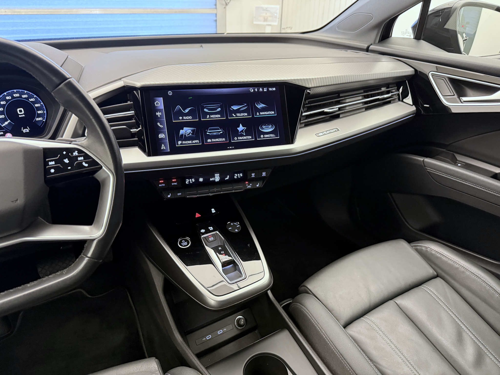 listing desktop thumbnail image 15