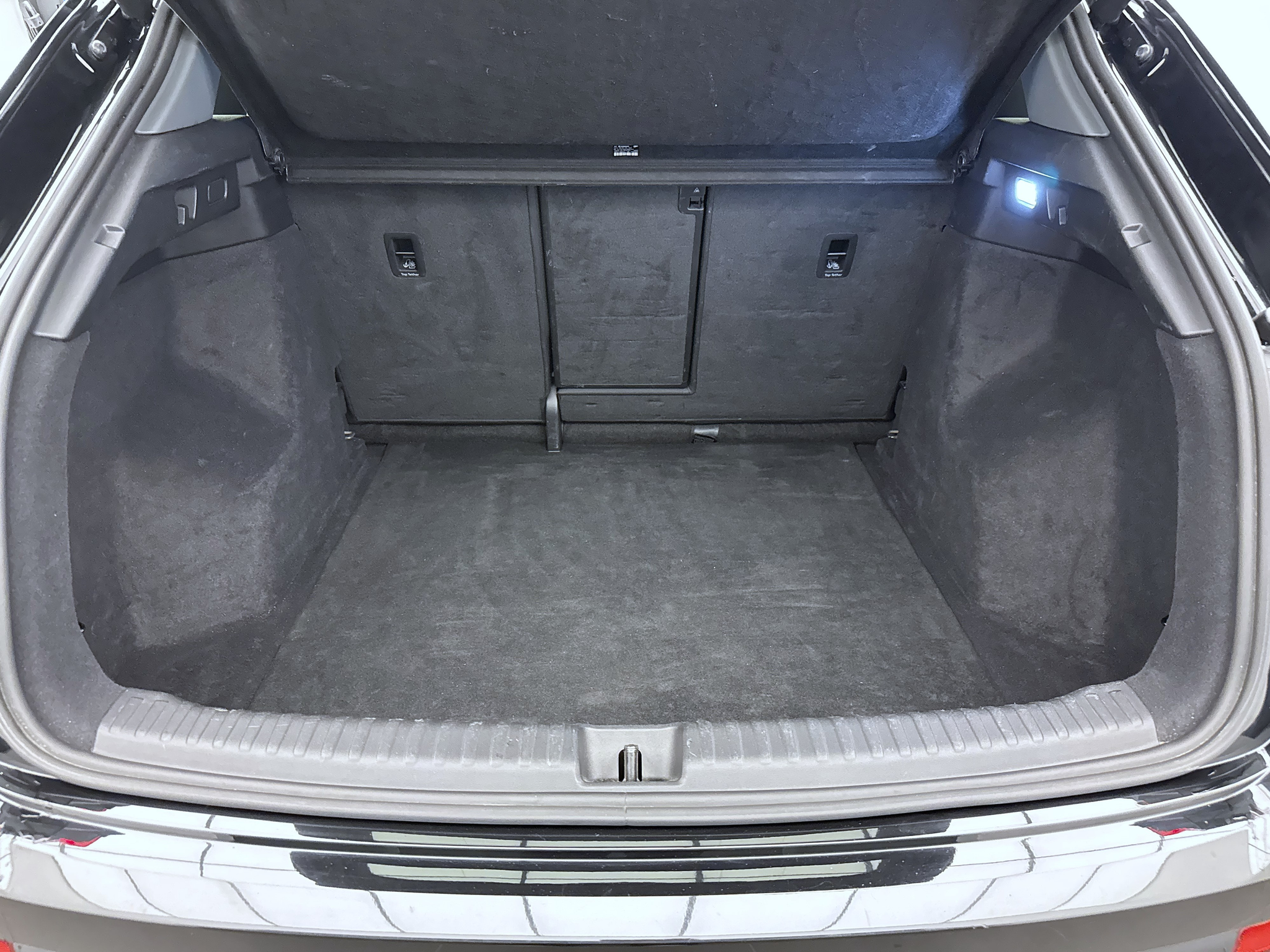 listing desktop thumbnail image 19