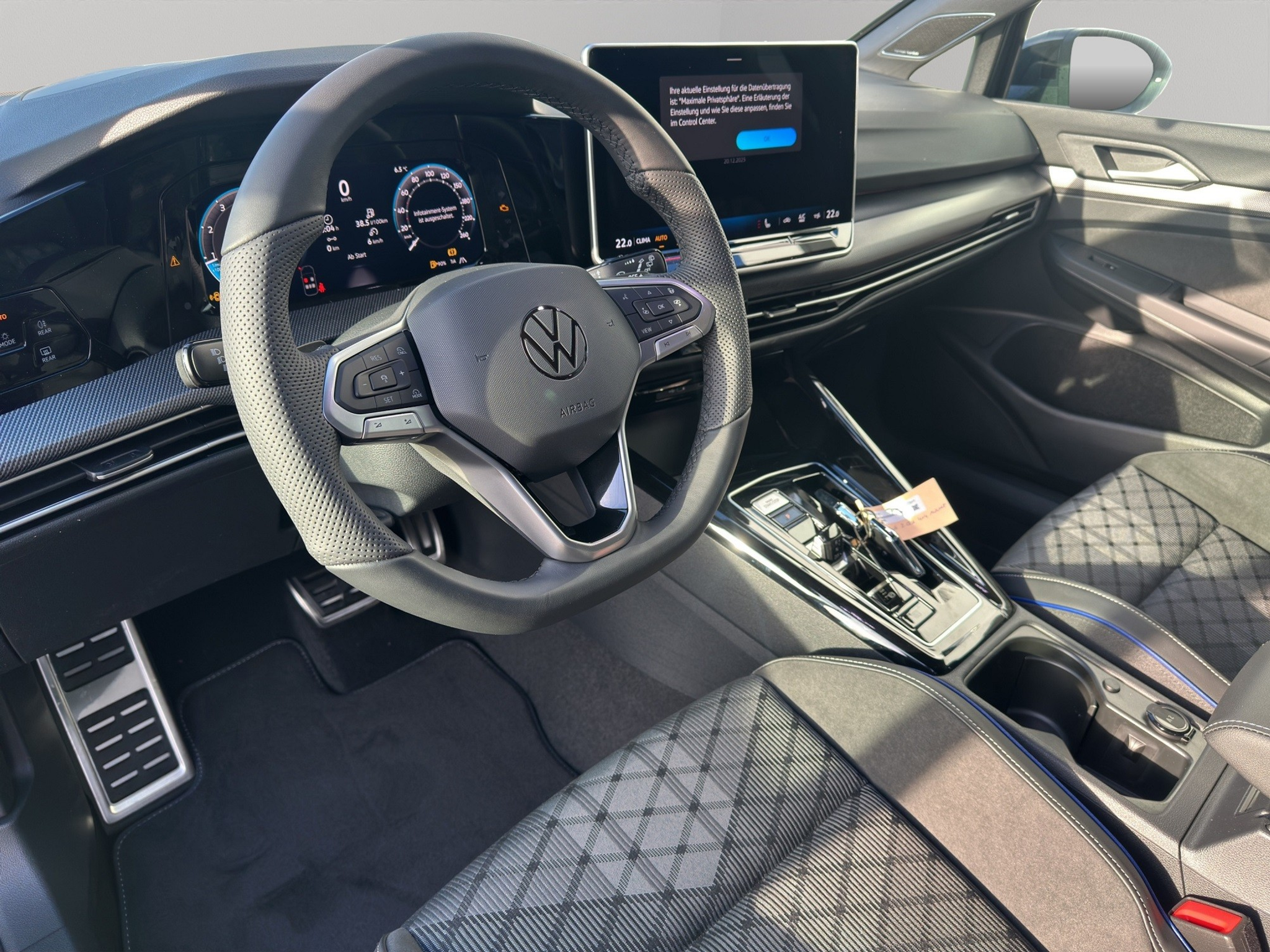 listing desktop thumbnail image 9