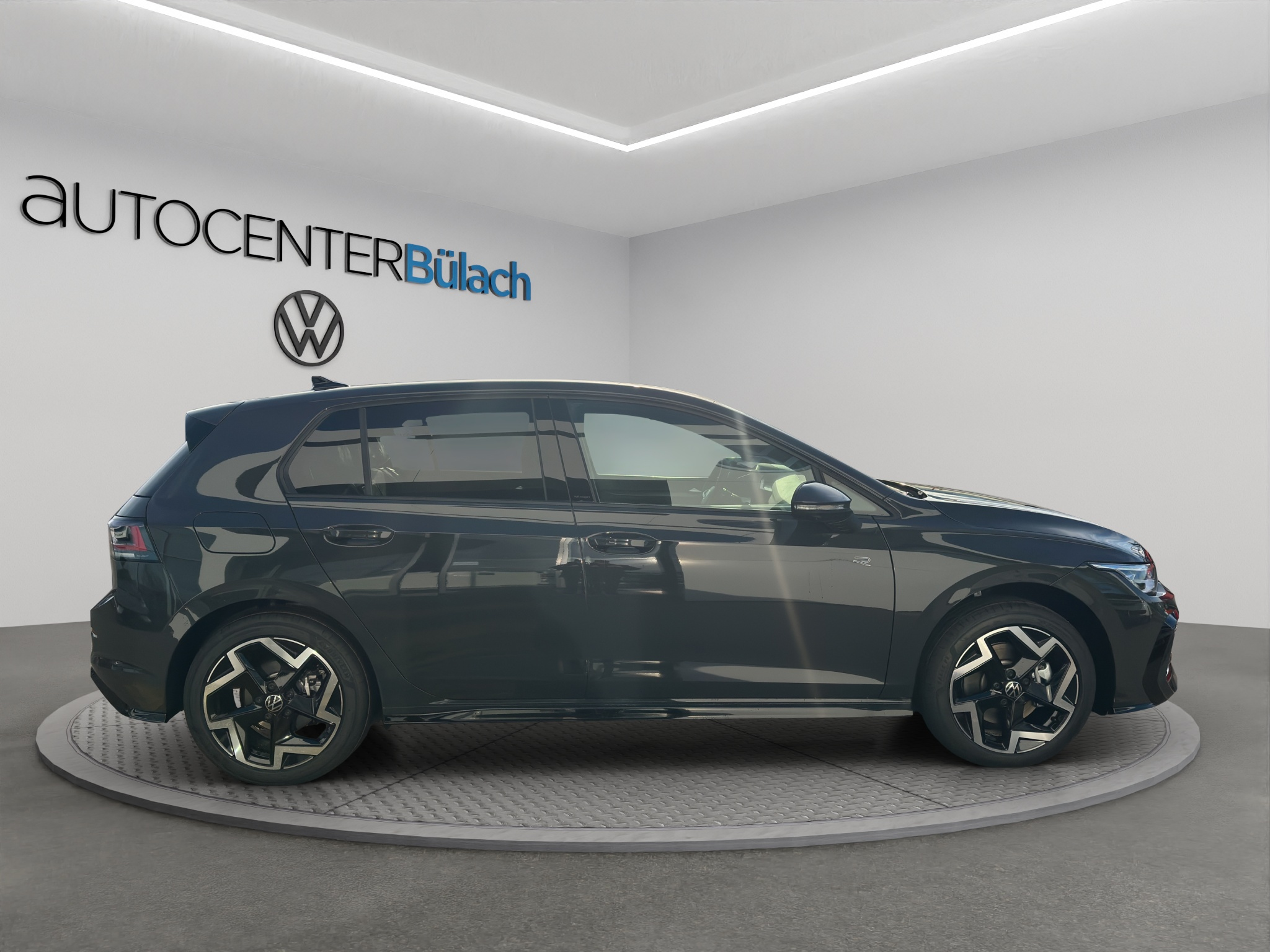 listing desktop thumbnail image 3